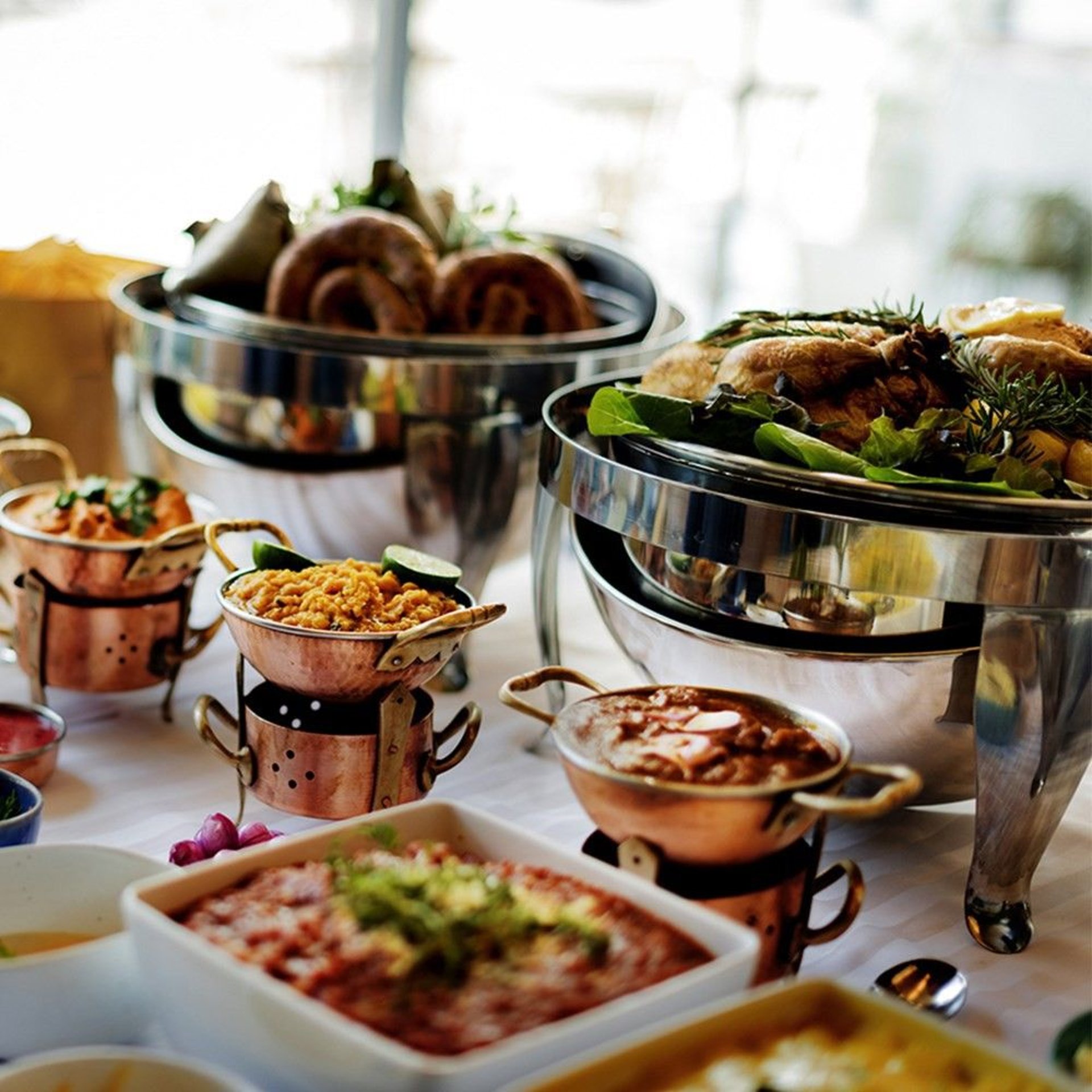 gray computer monitor