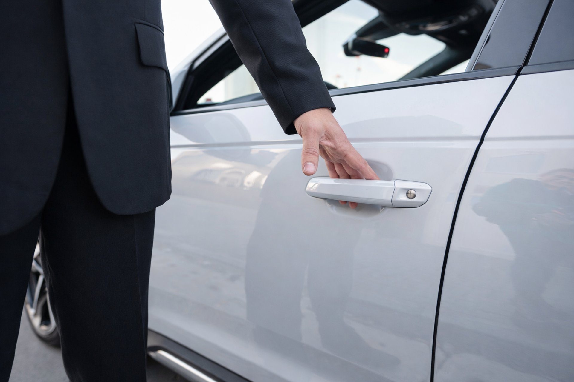 black and white bed linen