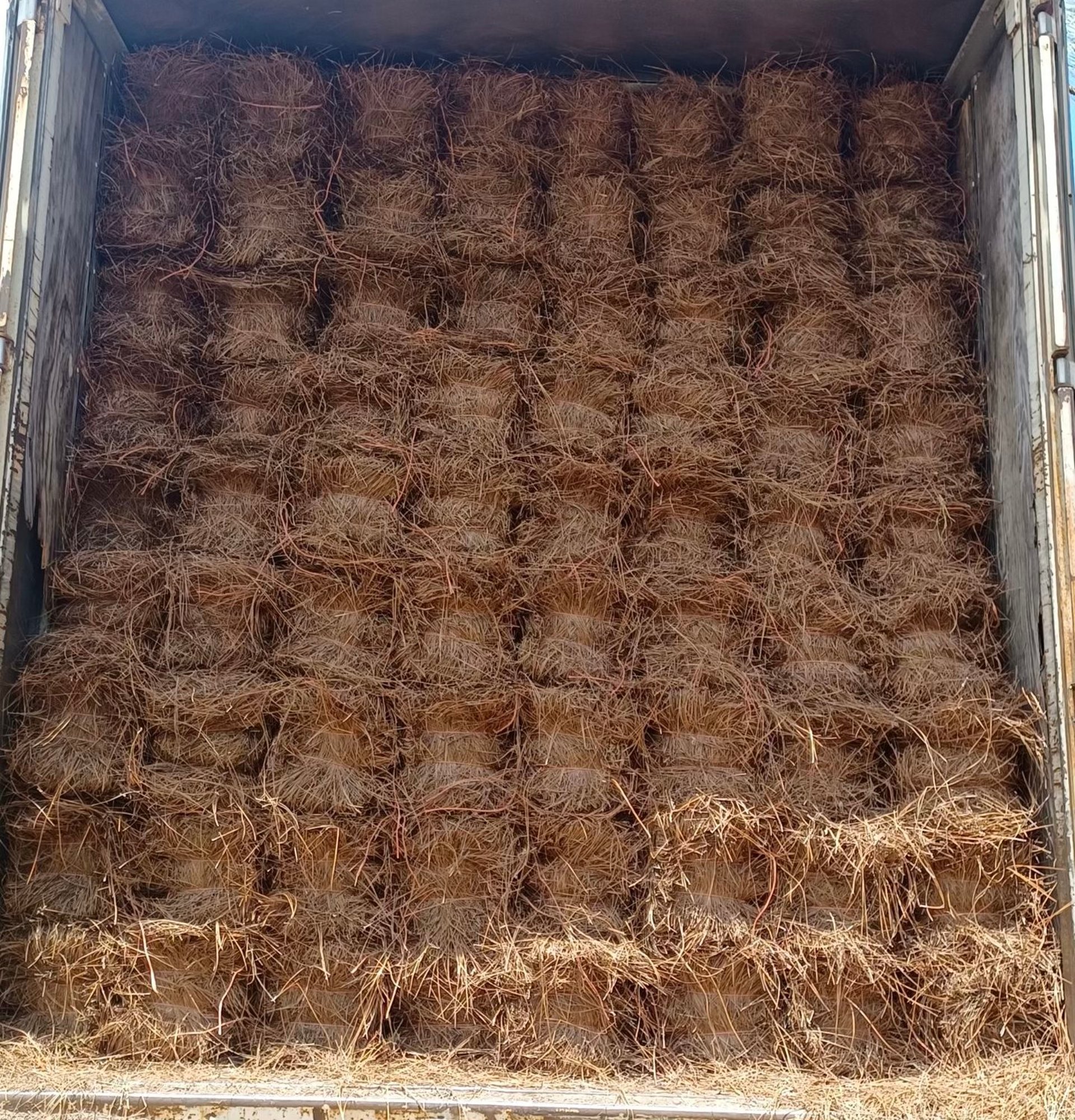 black and brown leather padded tub sofa