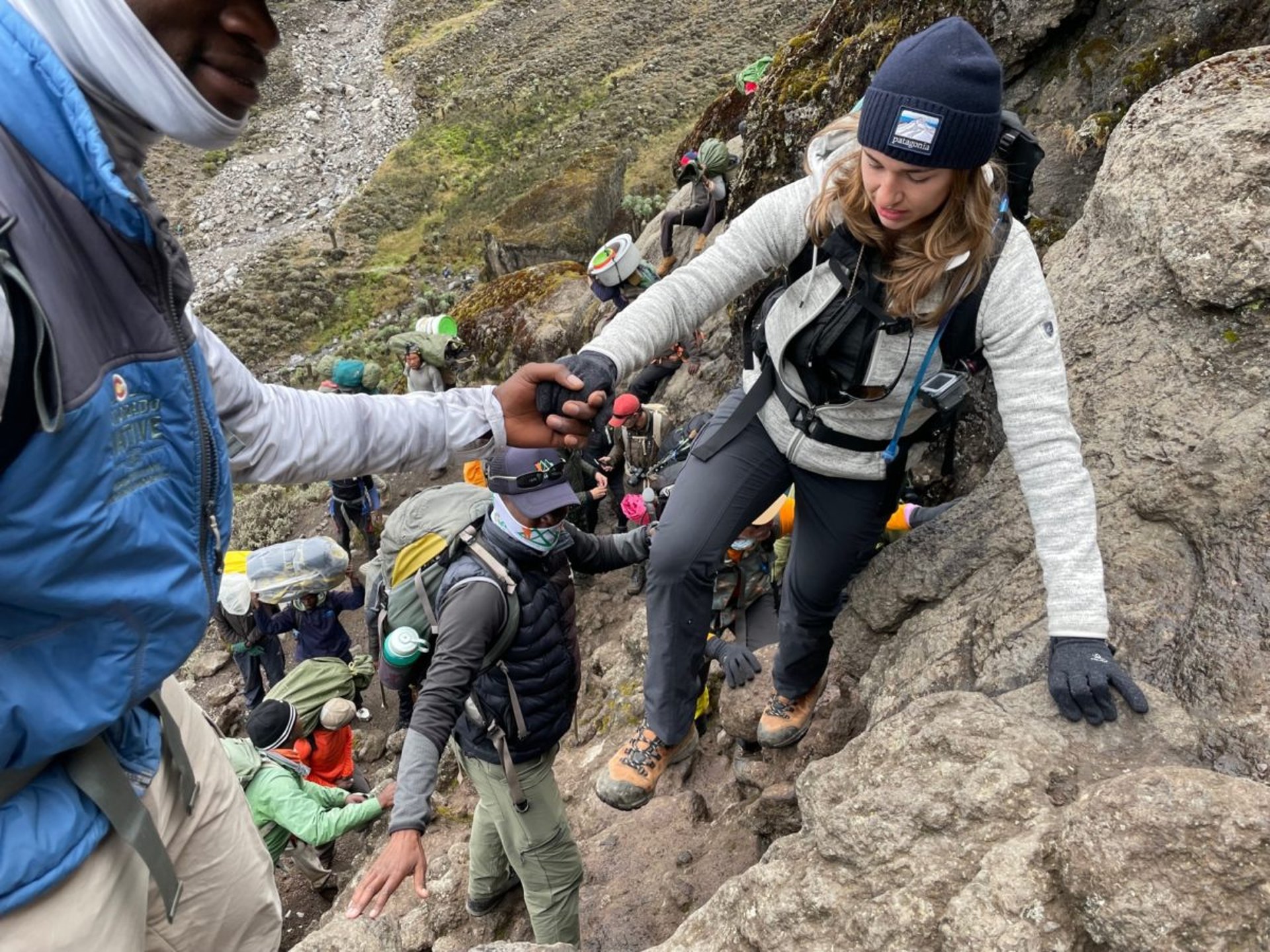 black and white bed linen