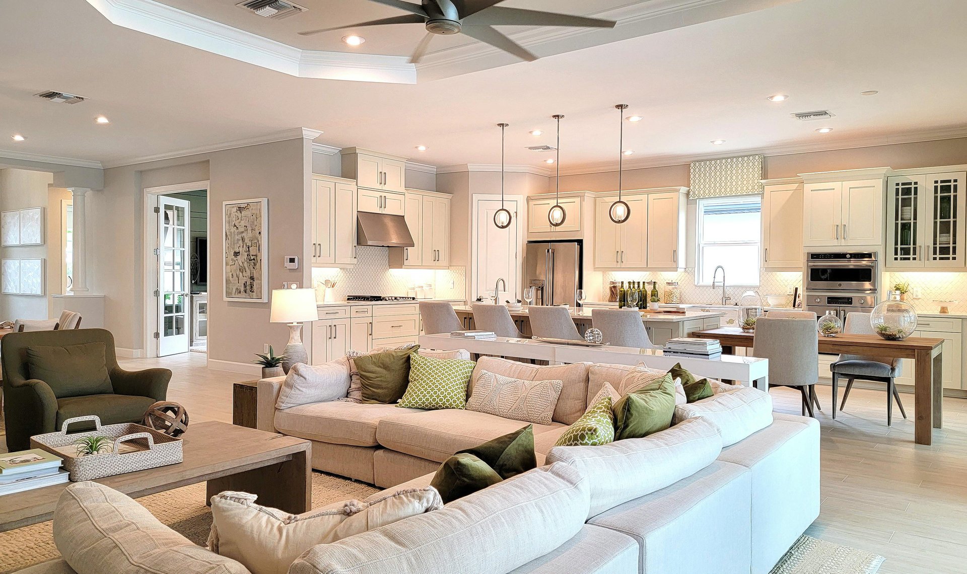 black and white bed linen