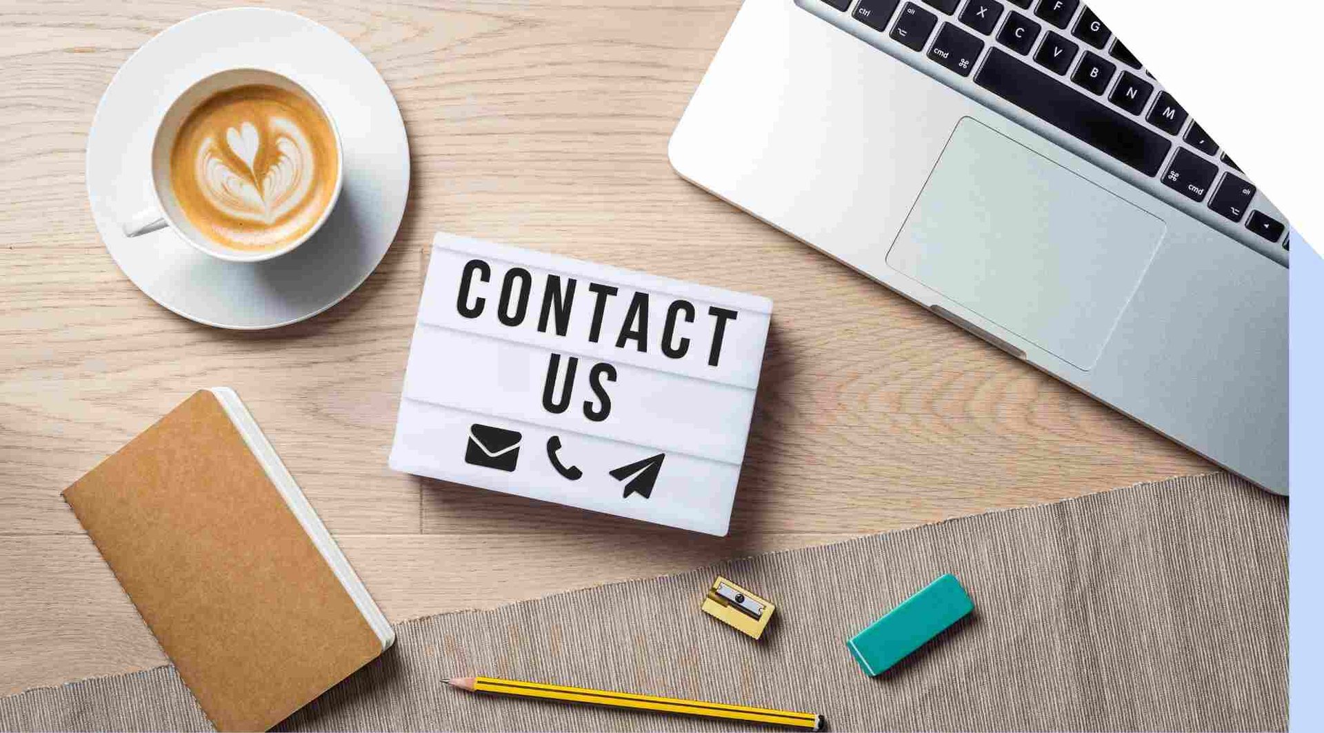 gray computer monitor