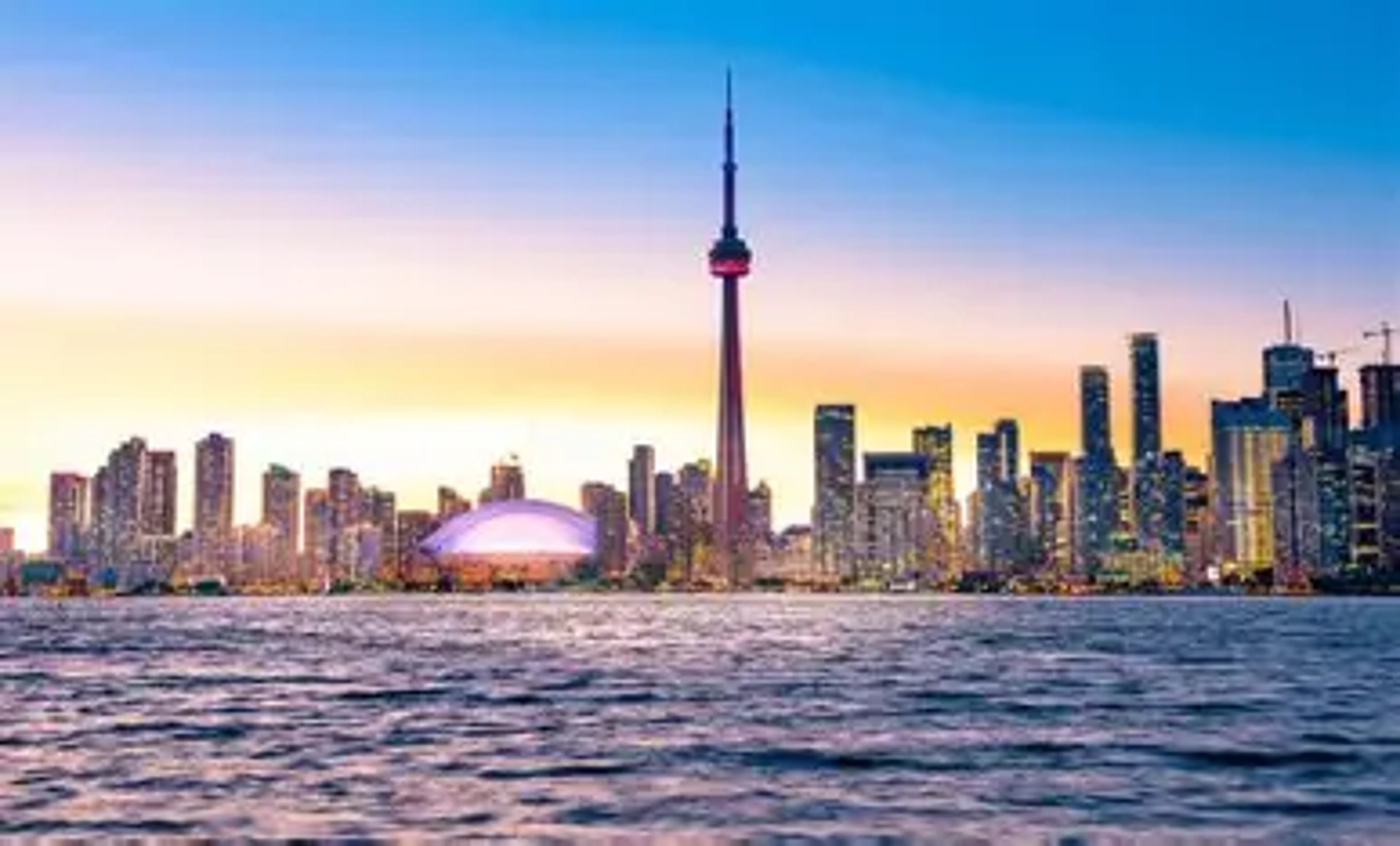 gray computer monitor