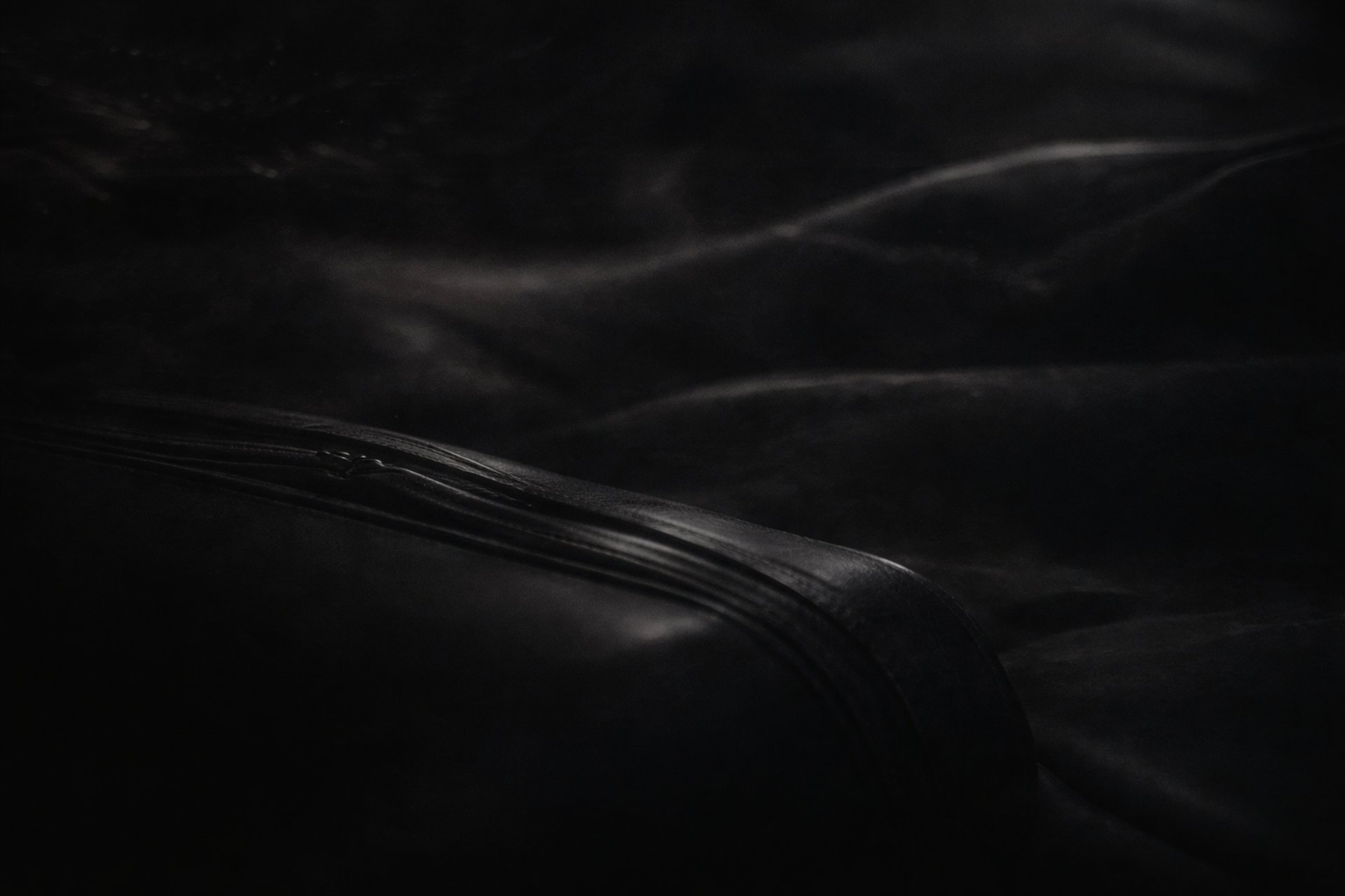 black and white bed linen