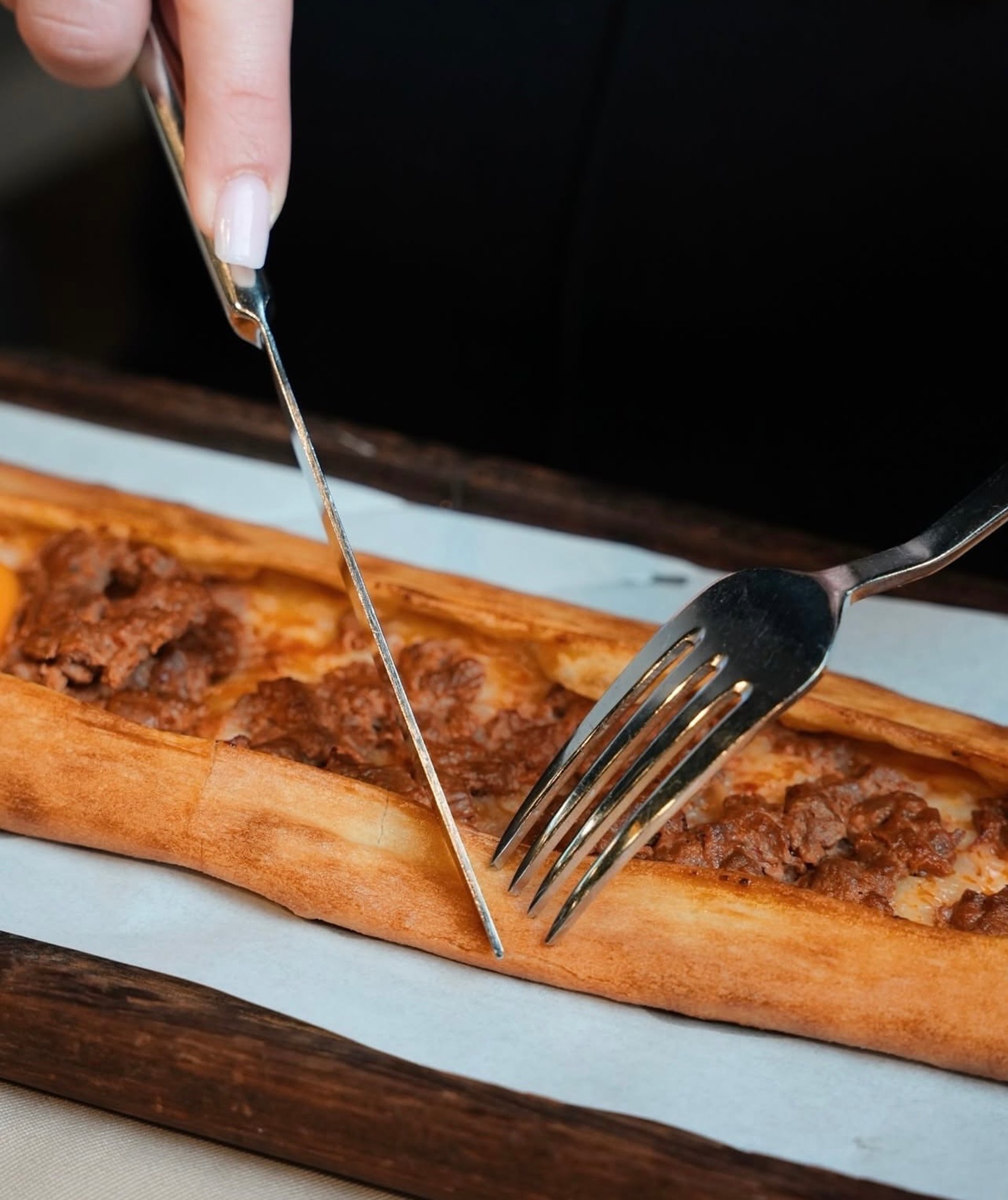 black and white bed linen