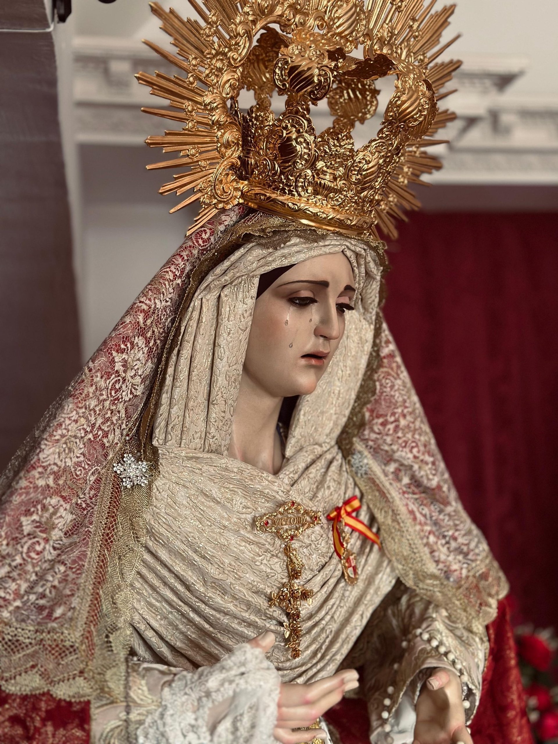 black and white bed linen