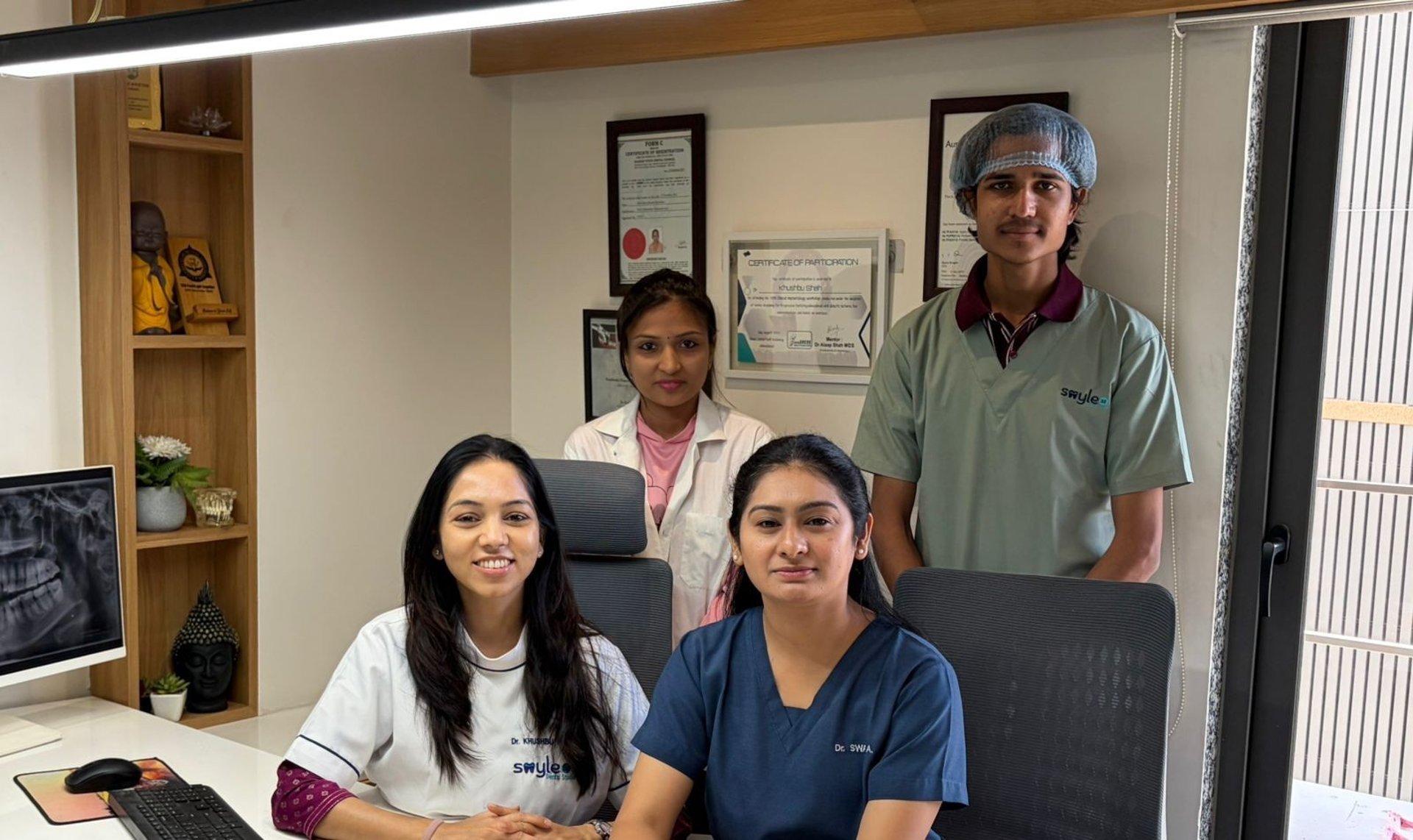 black and white bed linen