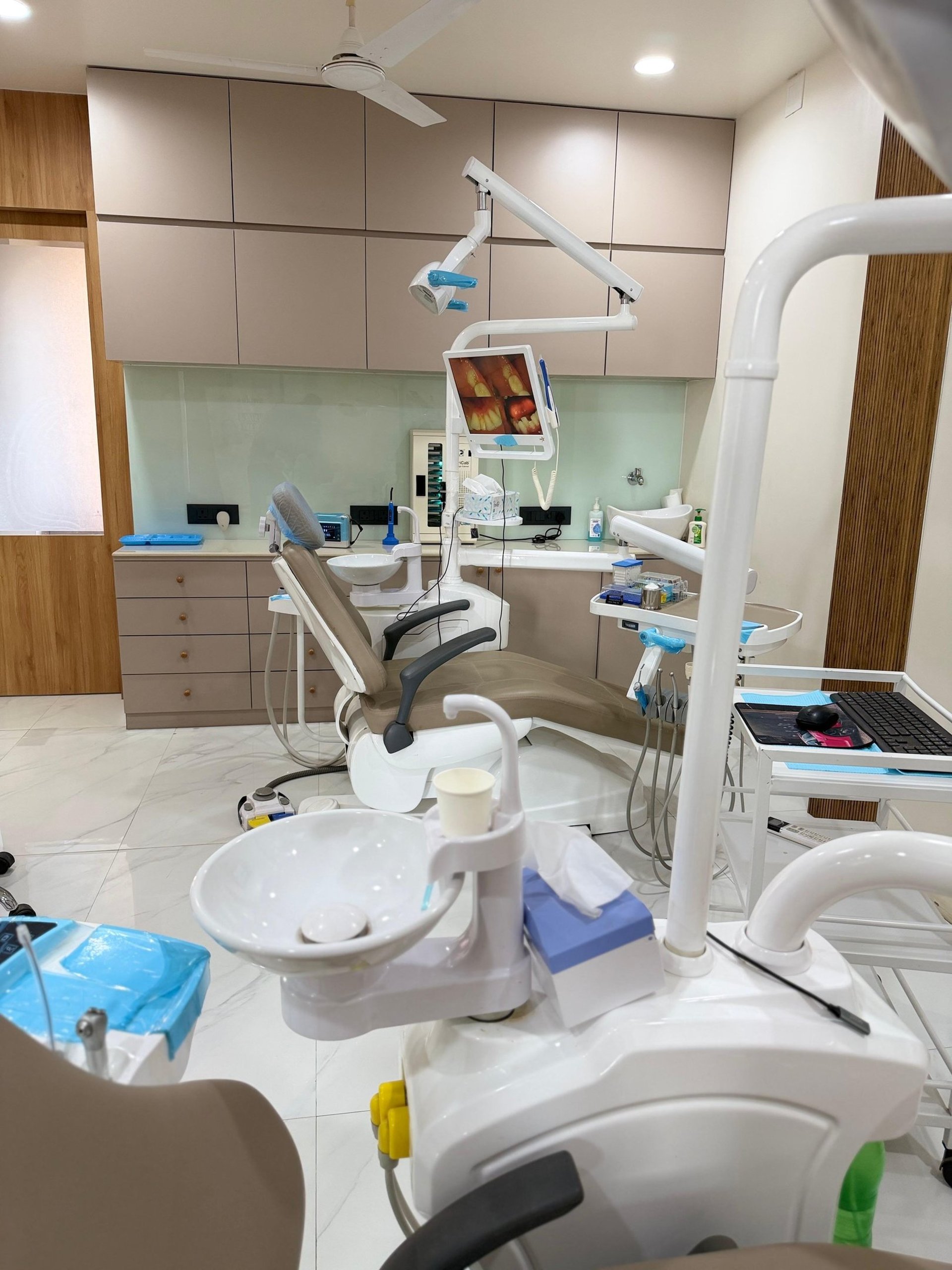 an abstract photo of a curved building with a blue sky in the background