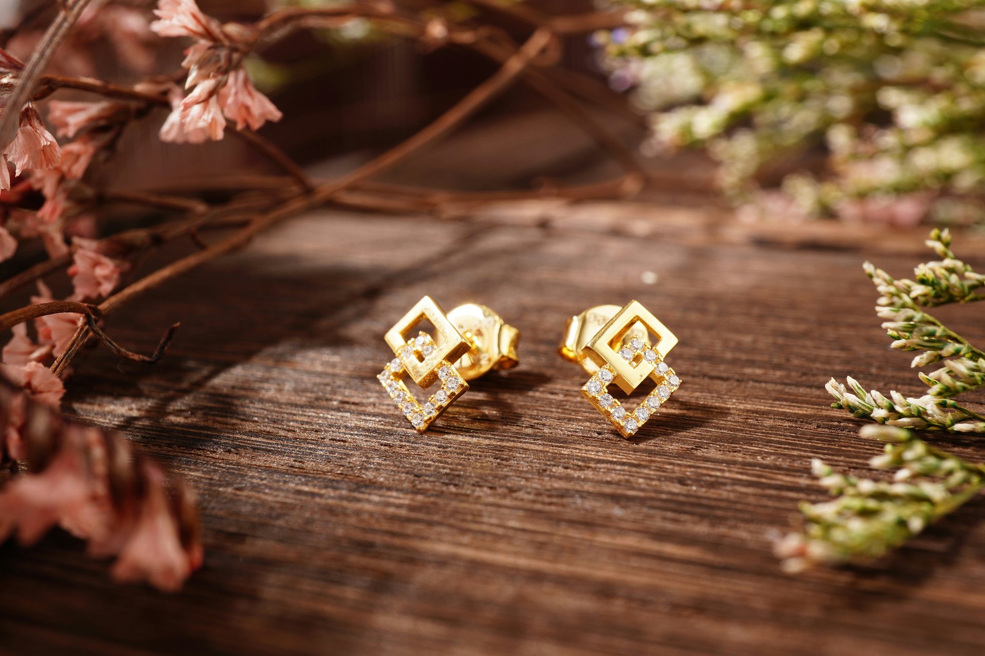 an abstract photo of a curved building with a blue sky in the background
