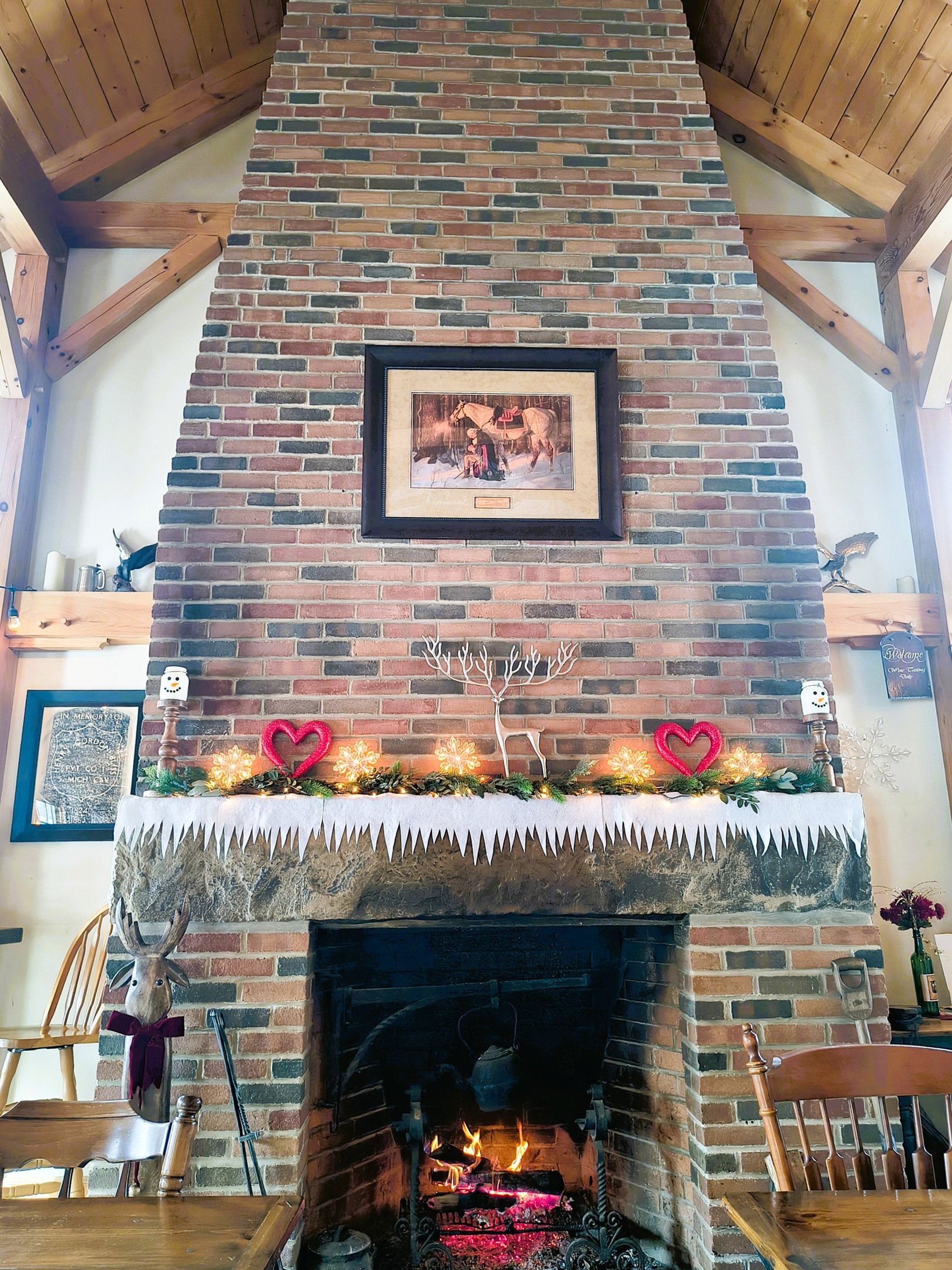 black and white bed linen