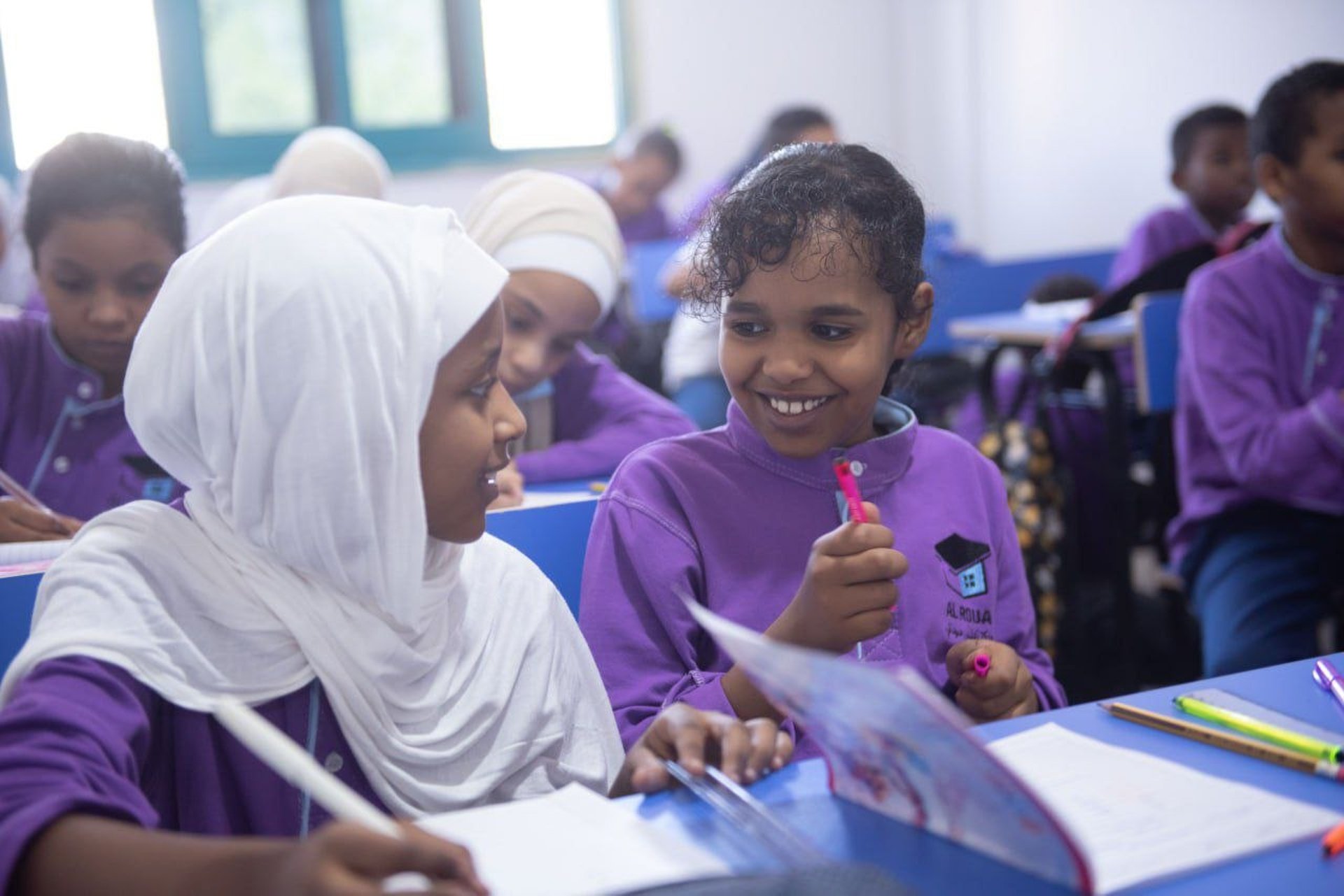 black and white bed linen