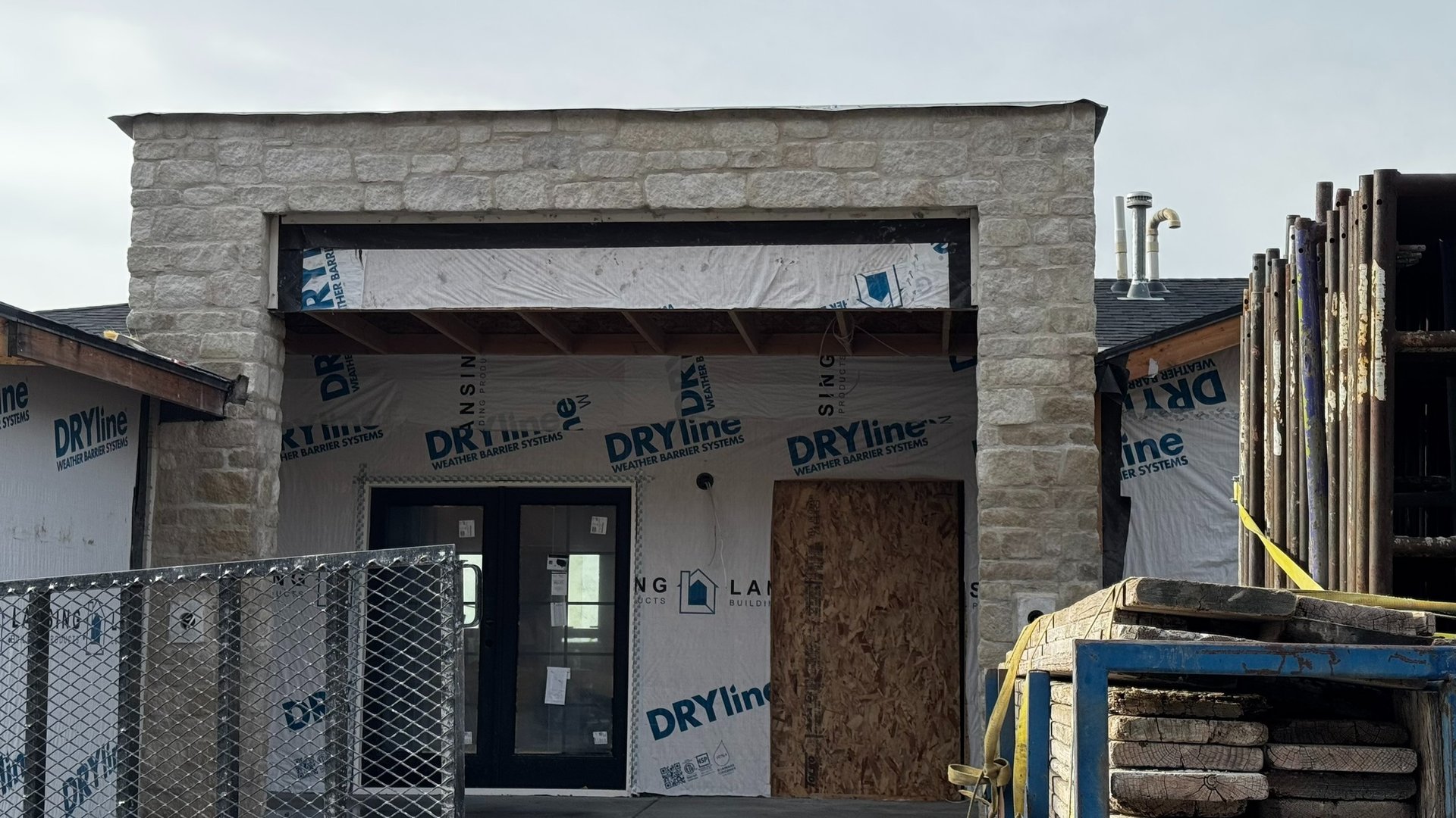 black and white bed linen