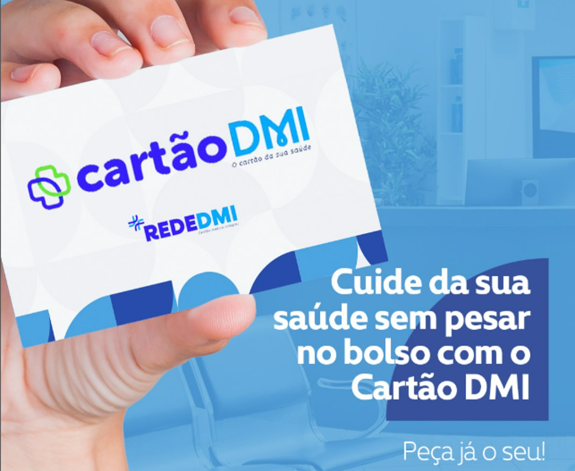 gray computer monitor