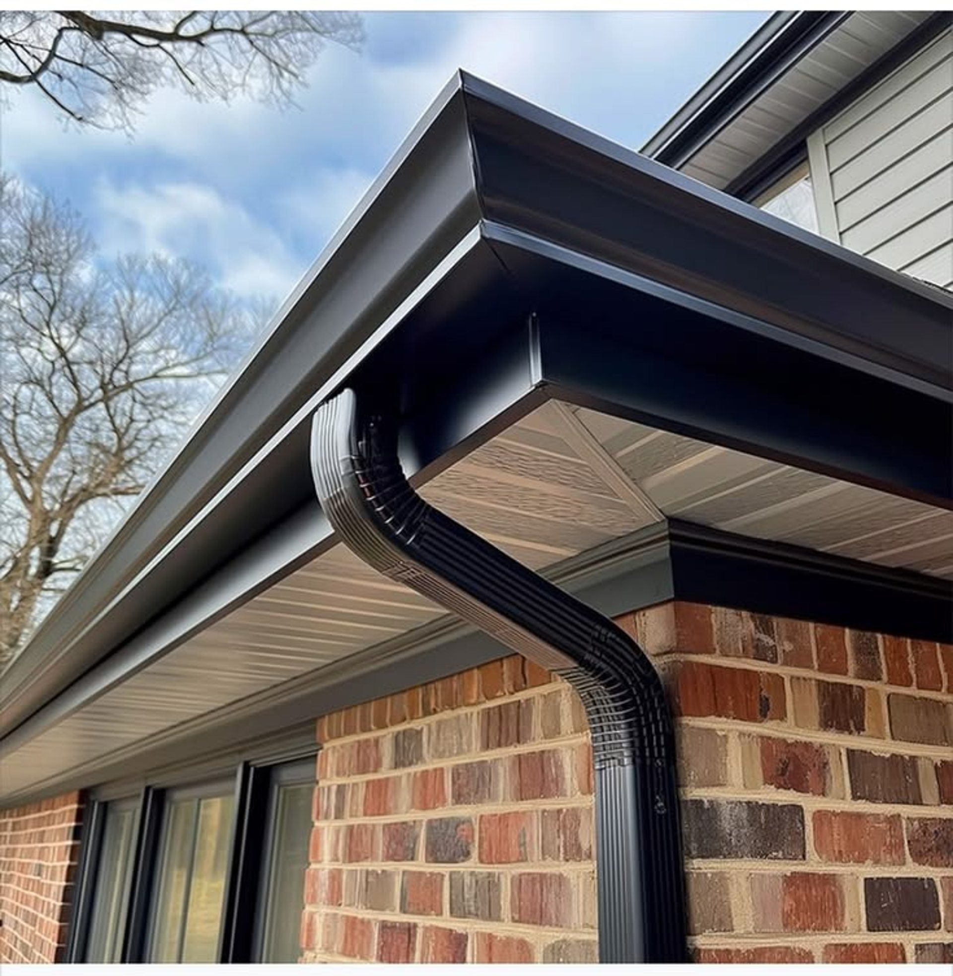 gray computer monitor