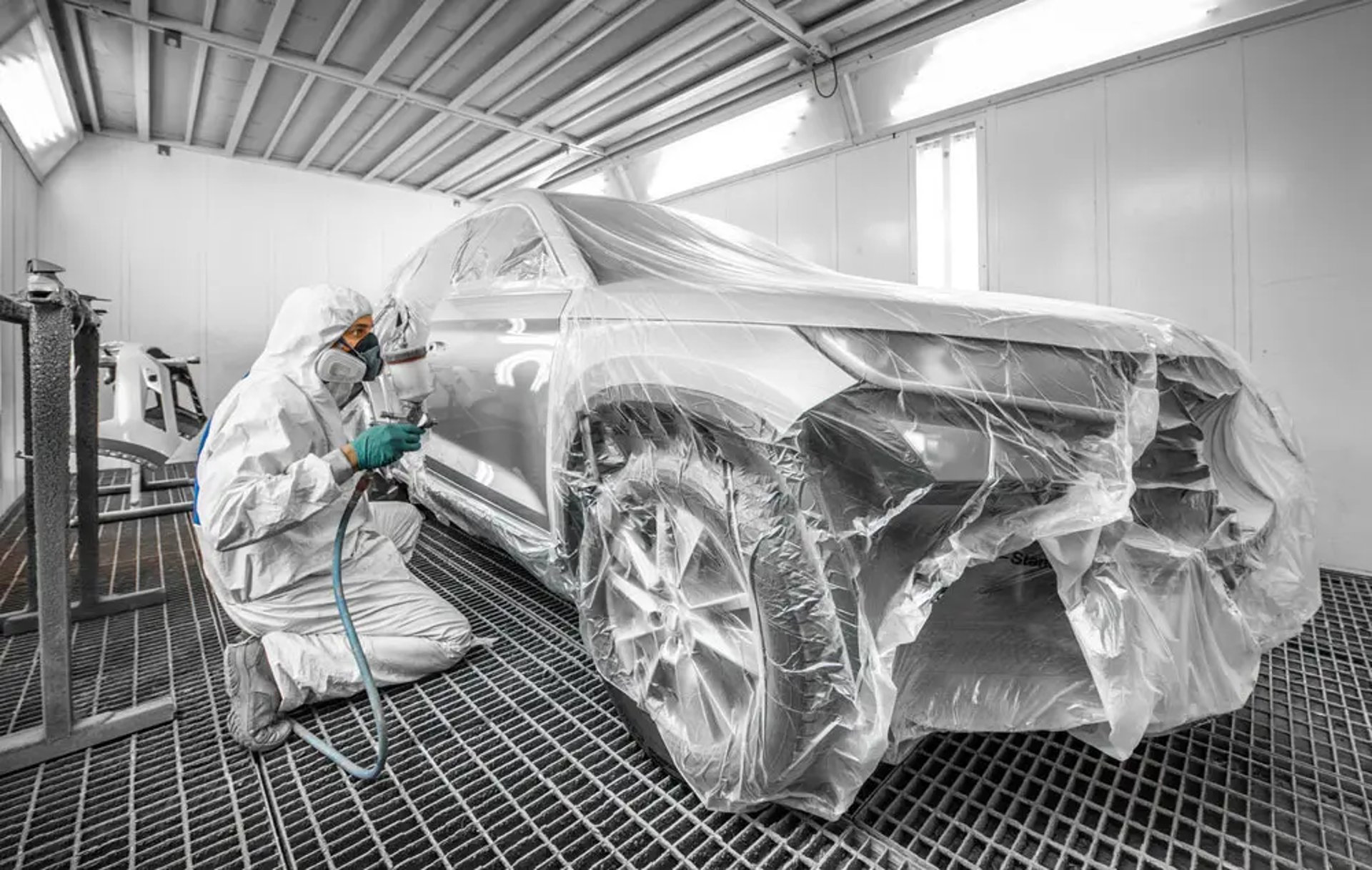 black and white bed linen