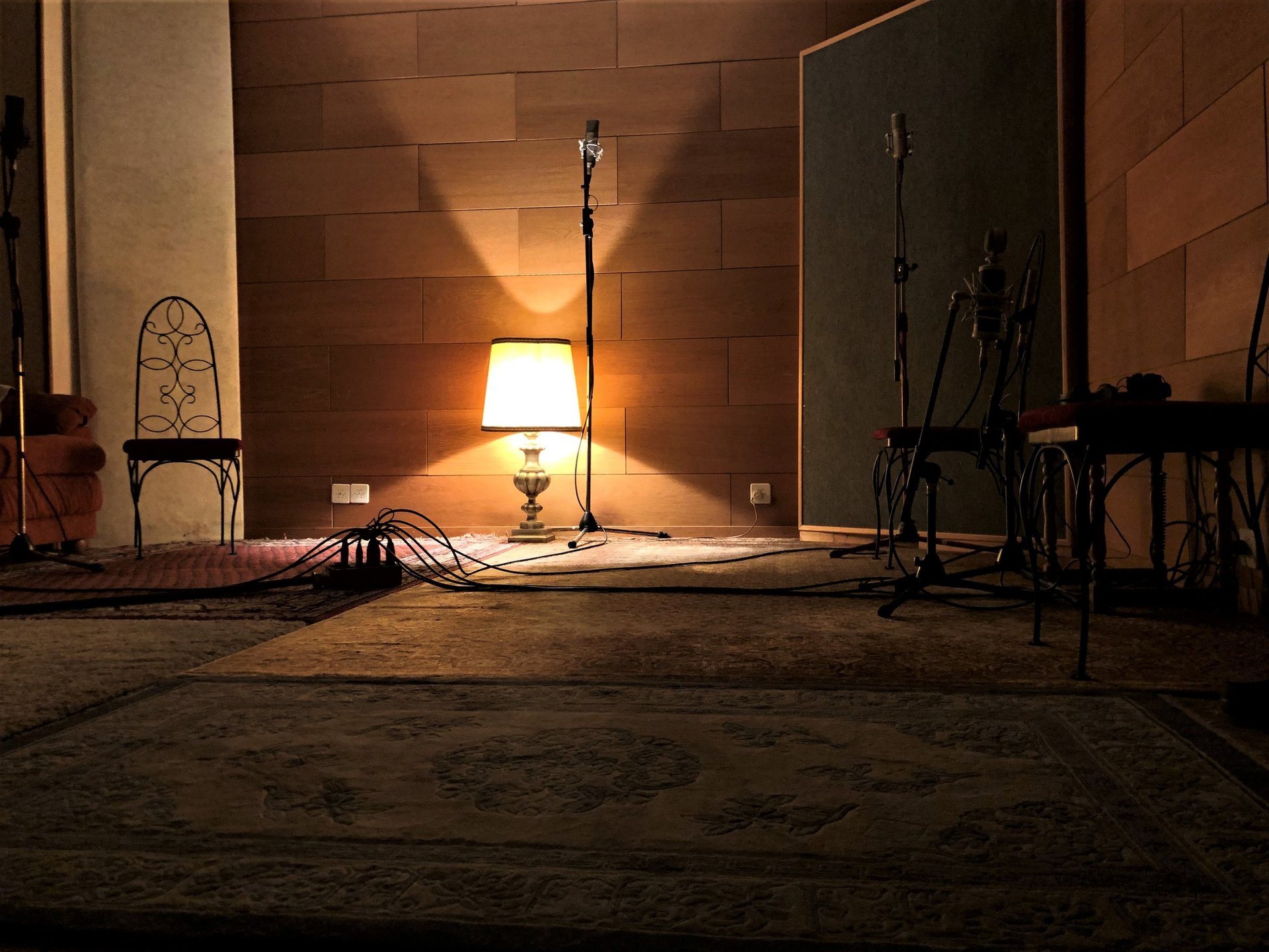 Fil's HOUSE Studio, by night, Sion, Valais