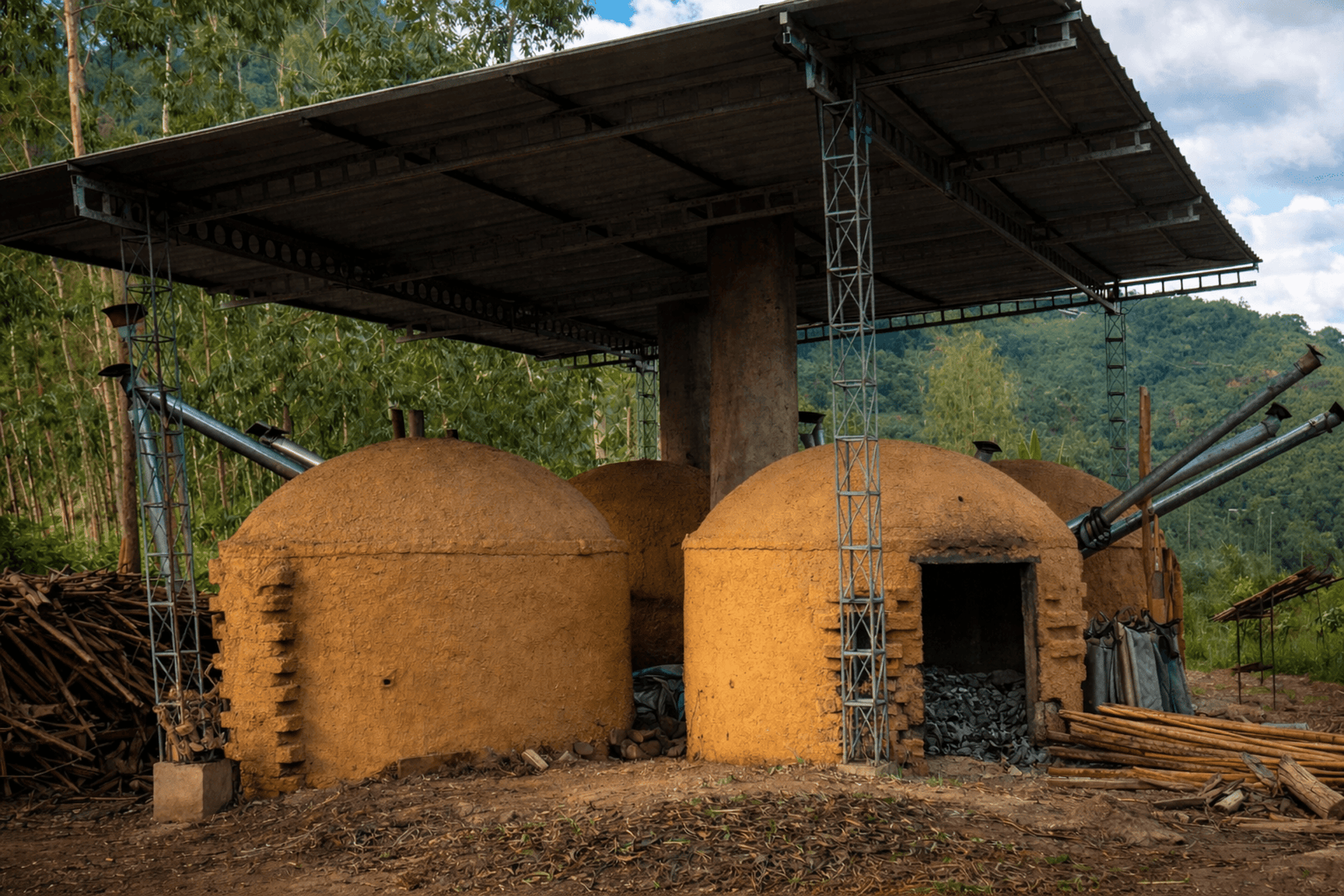 black and white bed linen