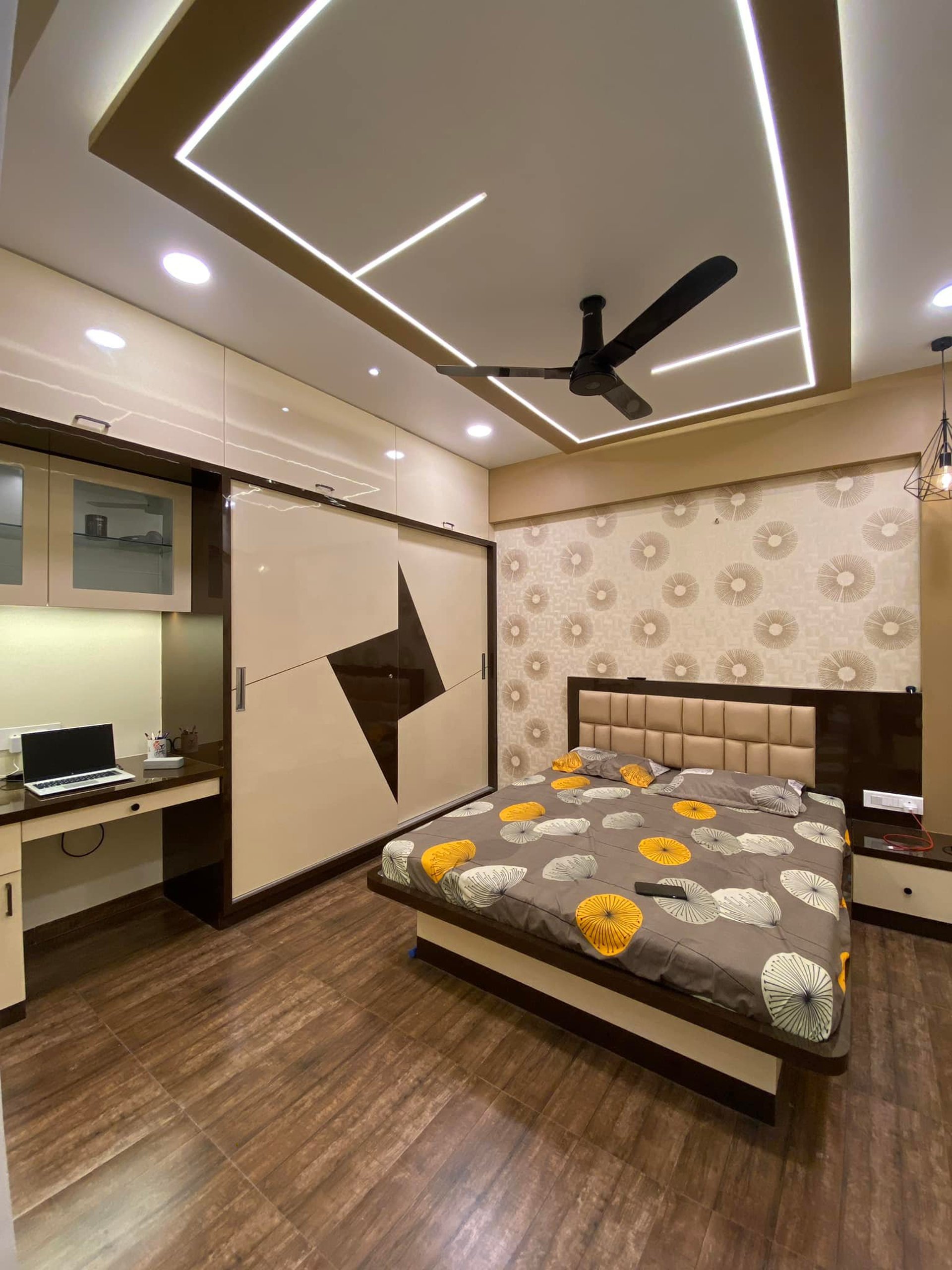 black and white bed linen