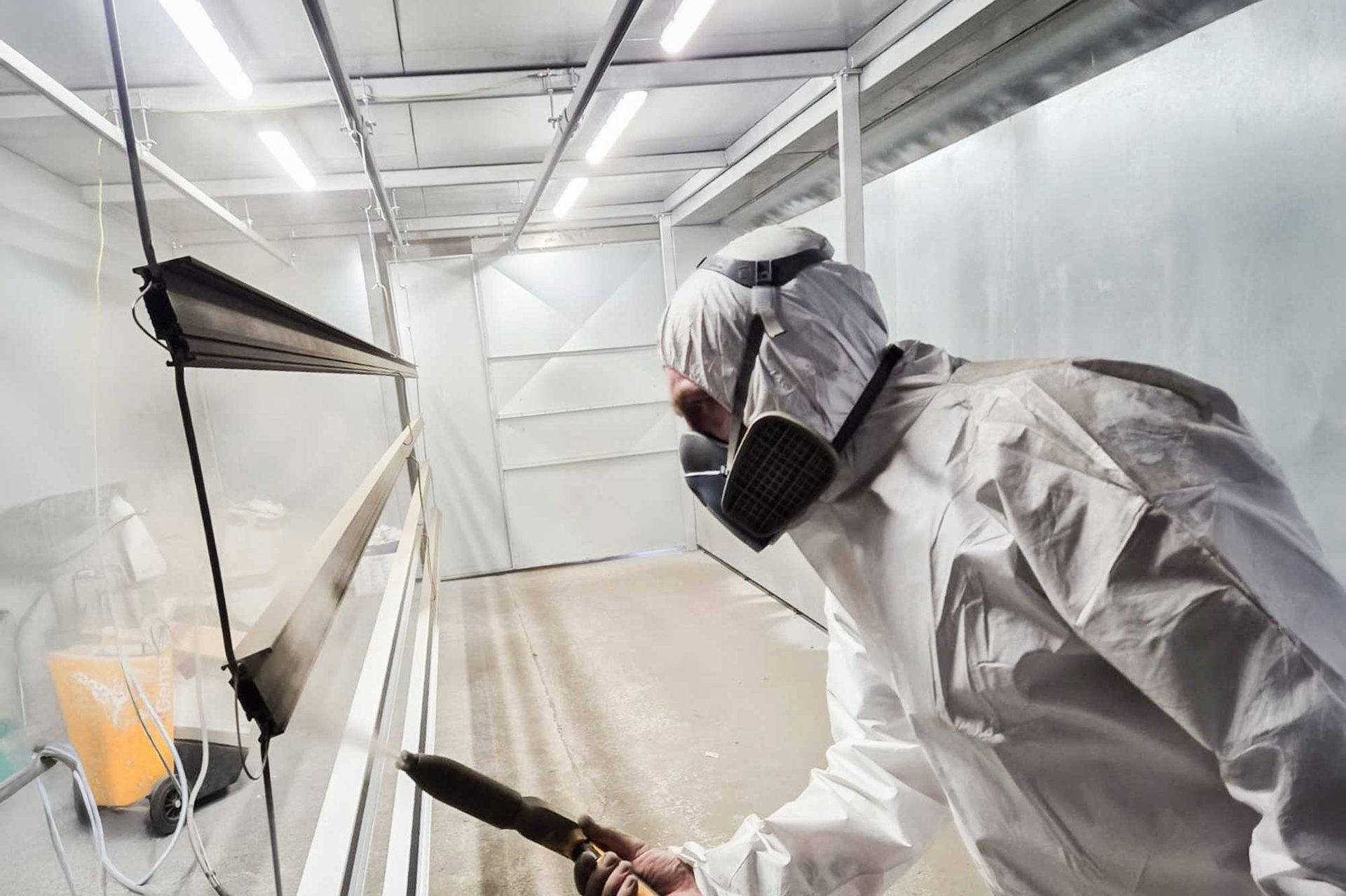 black and white bed linen