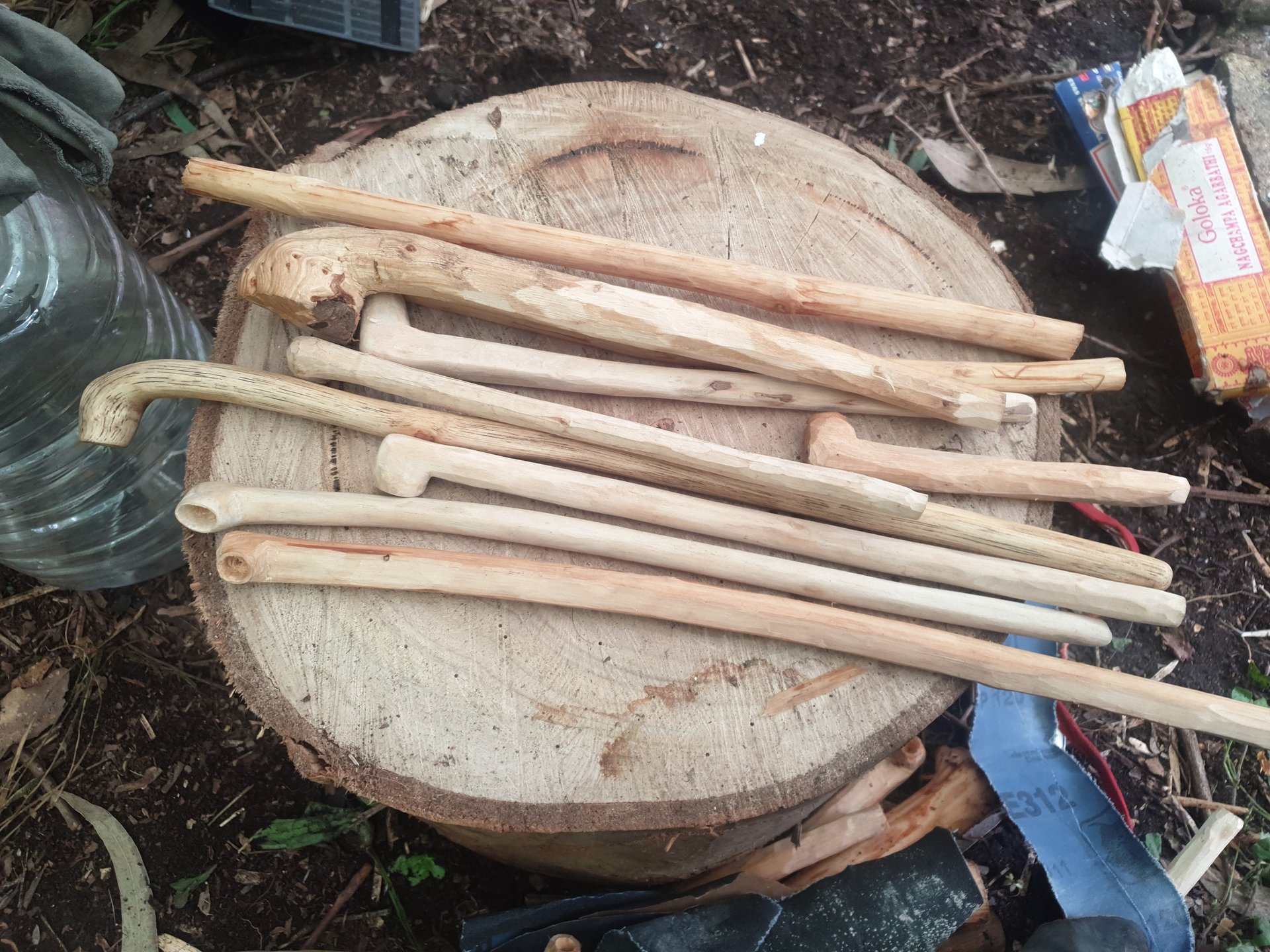 black and brown leather padded tub sofa