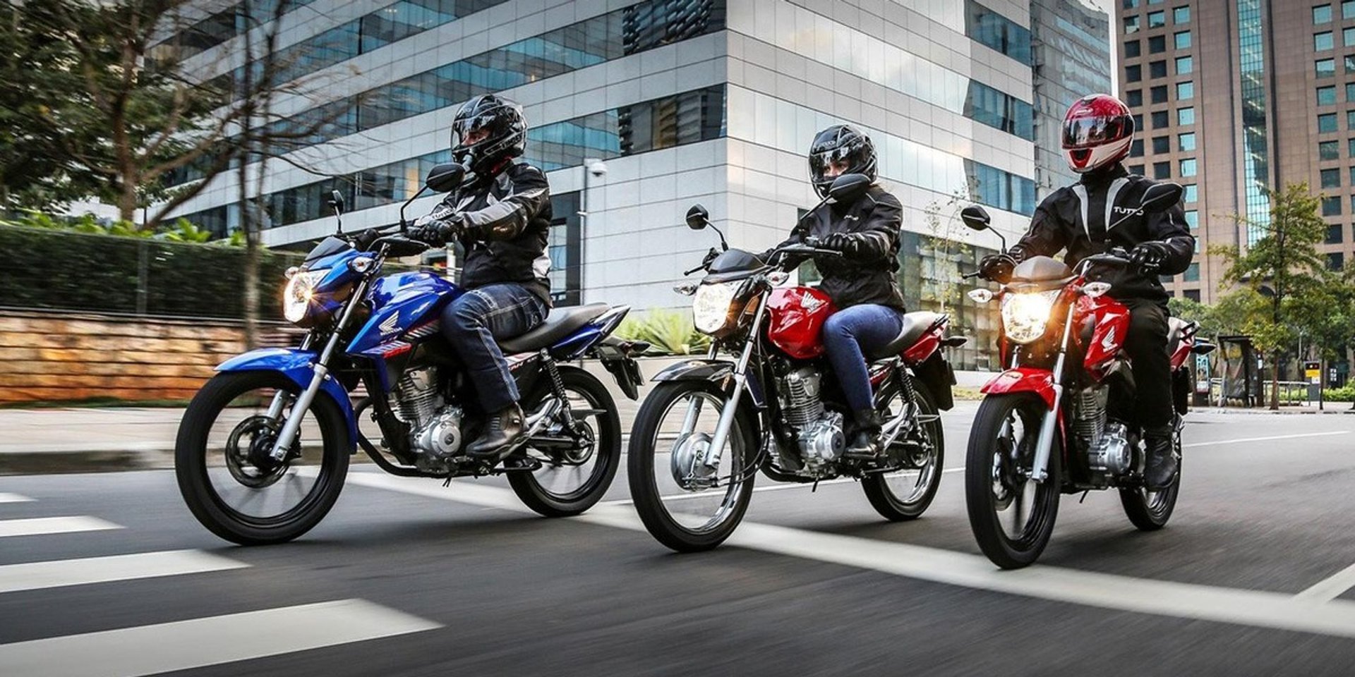 gray computer monitor