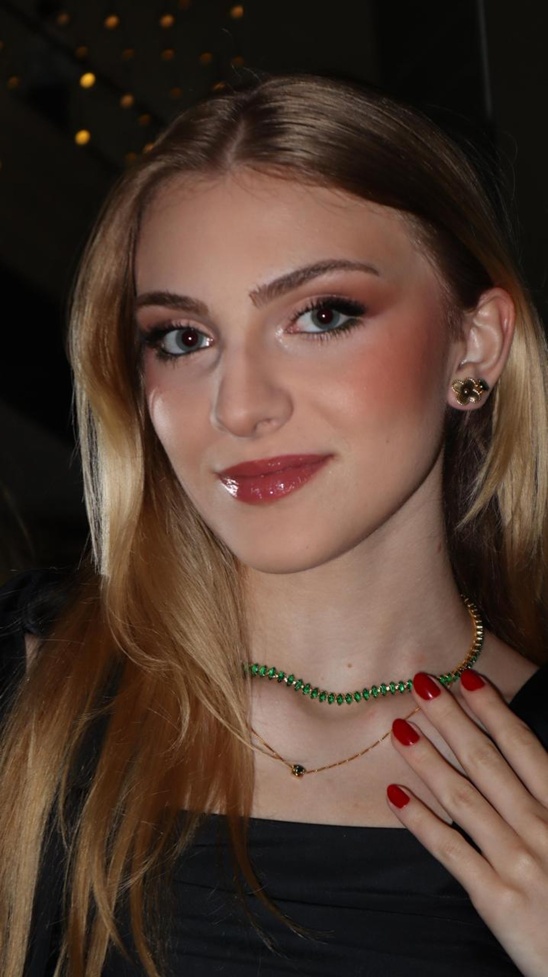 black and white bed linen