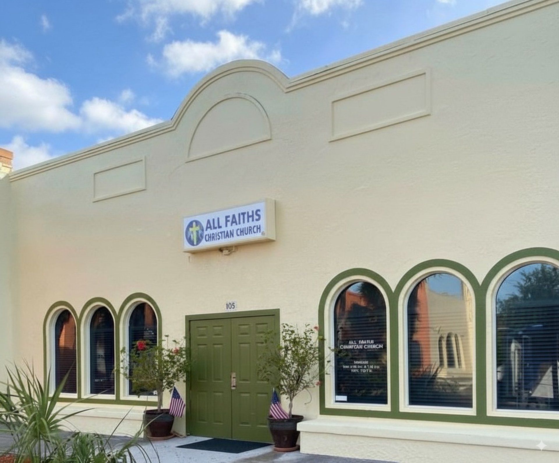 gray computer monitor