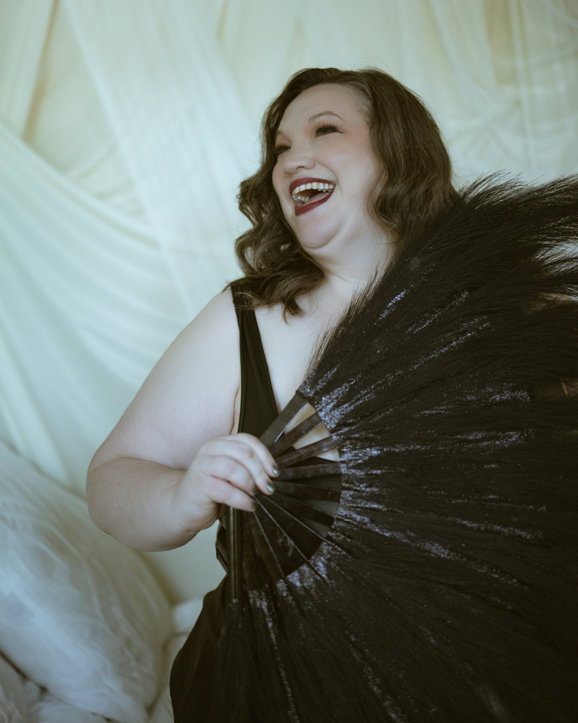 black and white bed linen