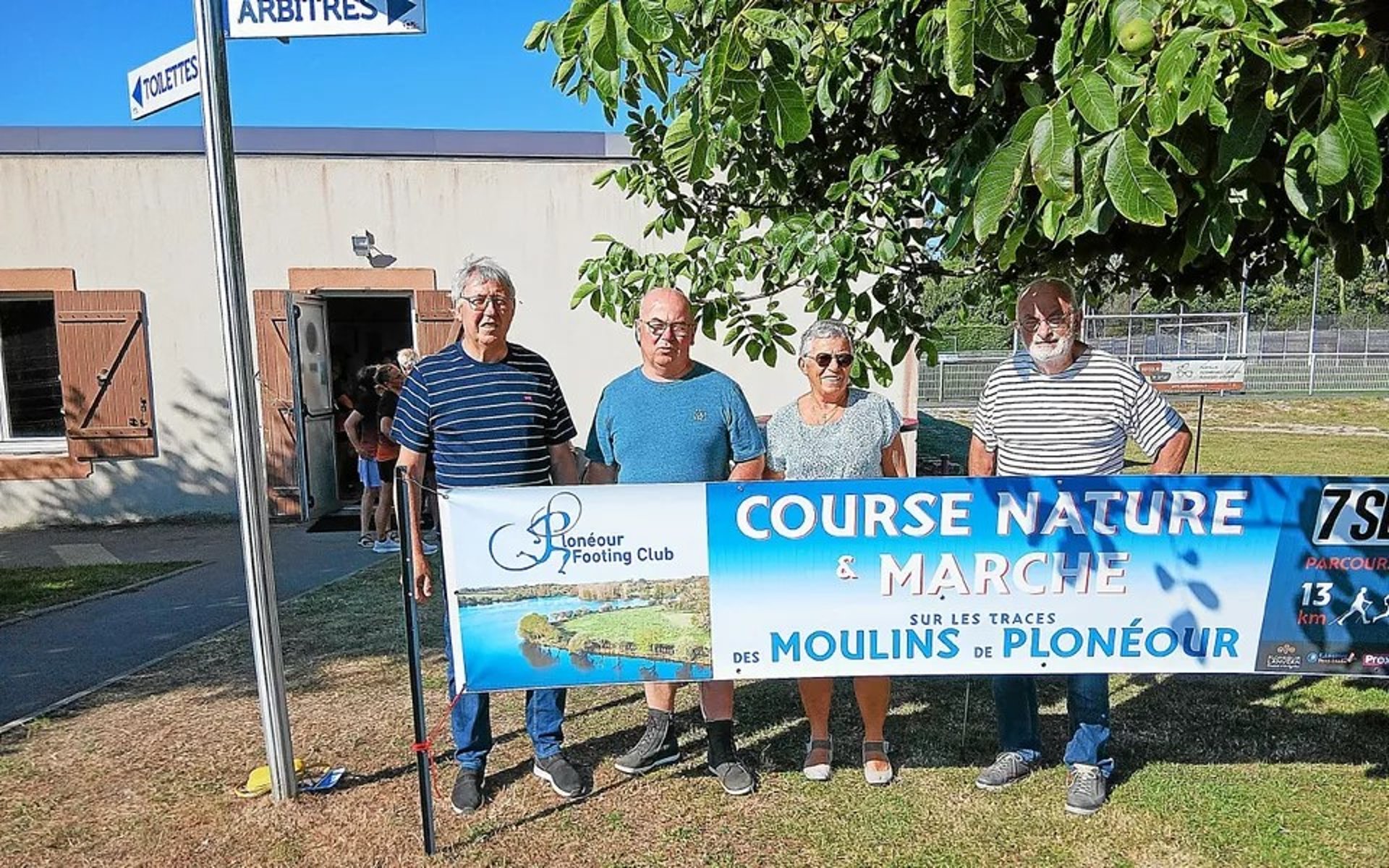 réunion de préparation de la course nature avec un parcours réservé aux PMR  organiser par le Footing club de Plonéour Lan