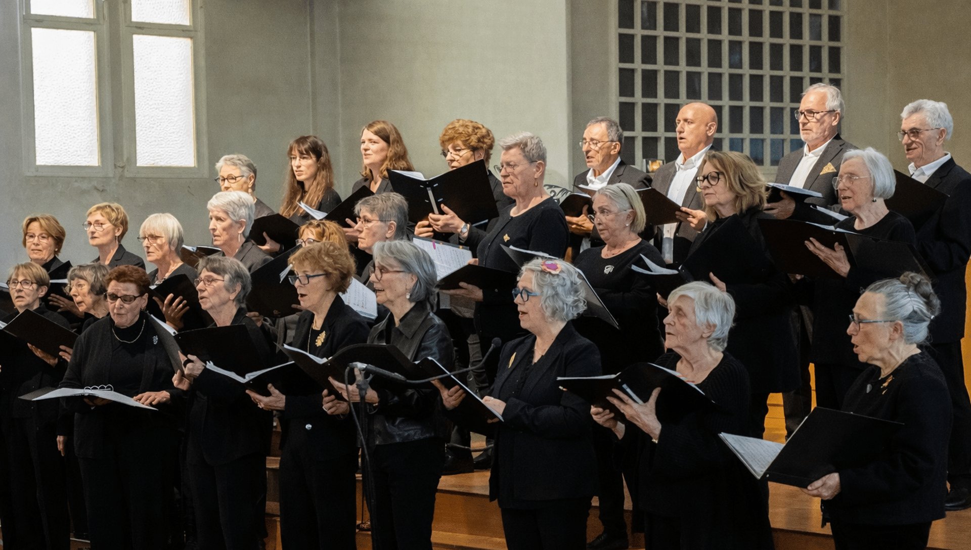 tilt selective photograph of music notes