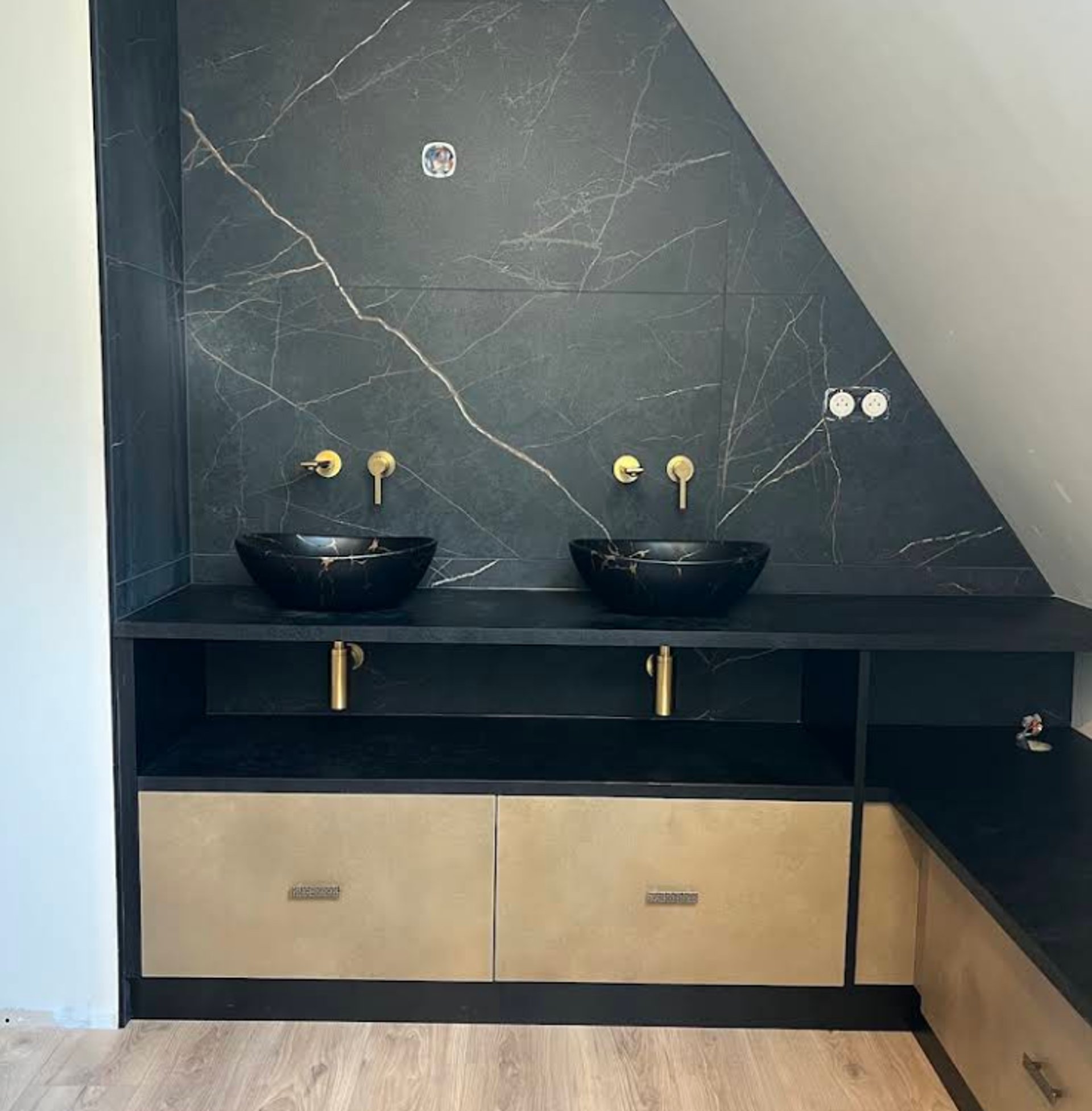 black and brown leather padded tub sofa