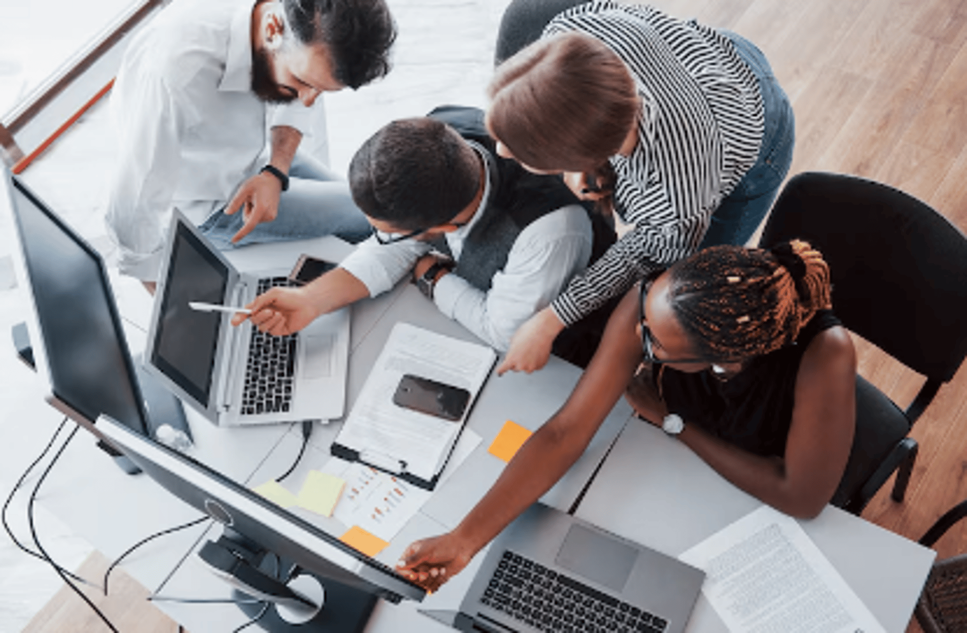 black and white bed linen