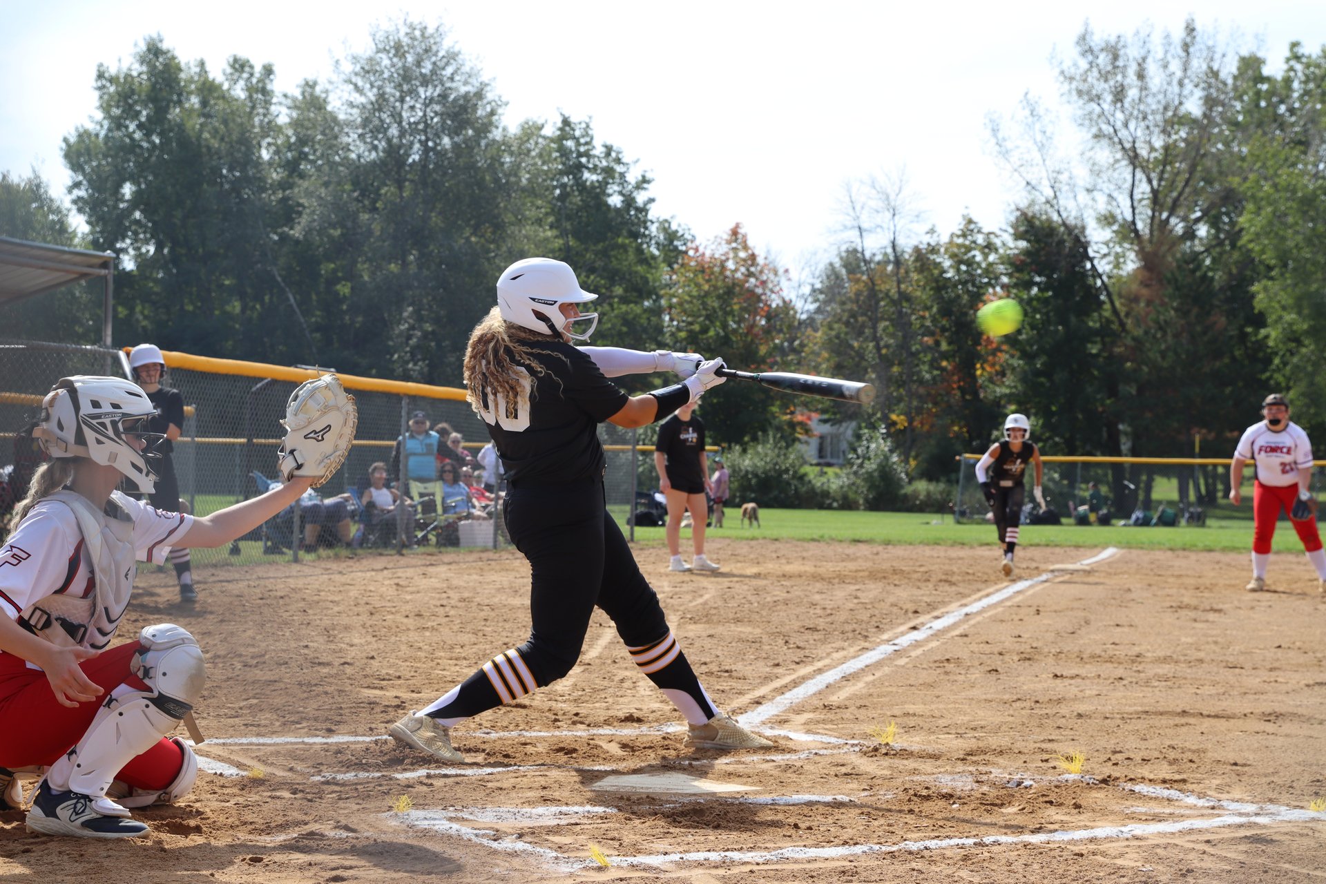 black and white bed linen