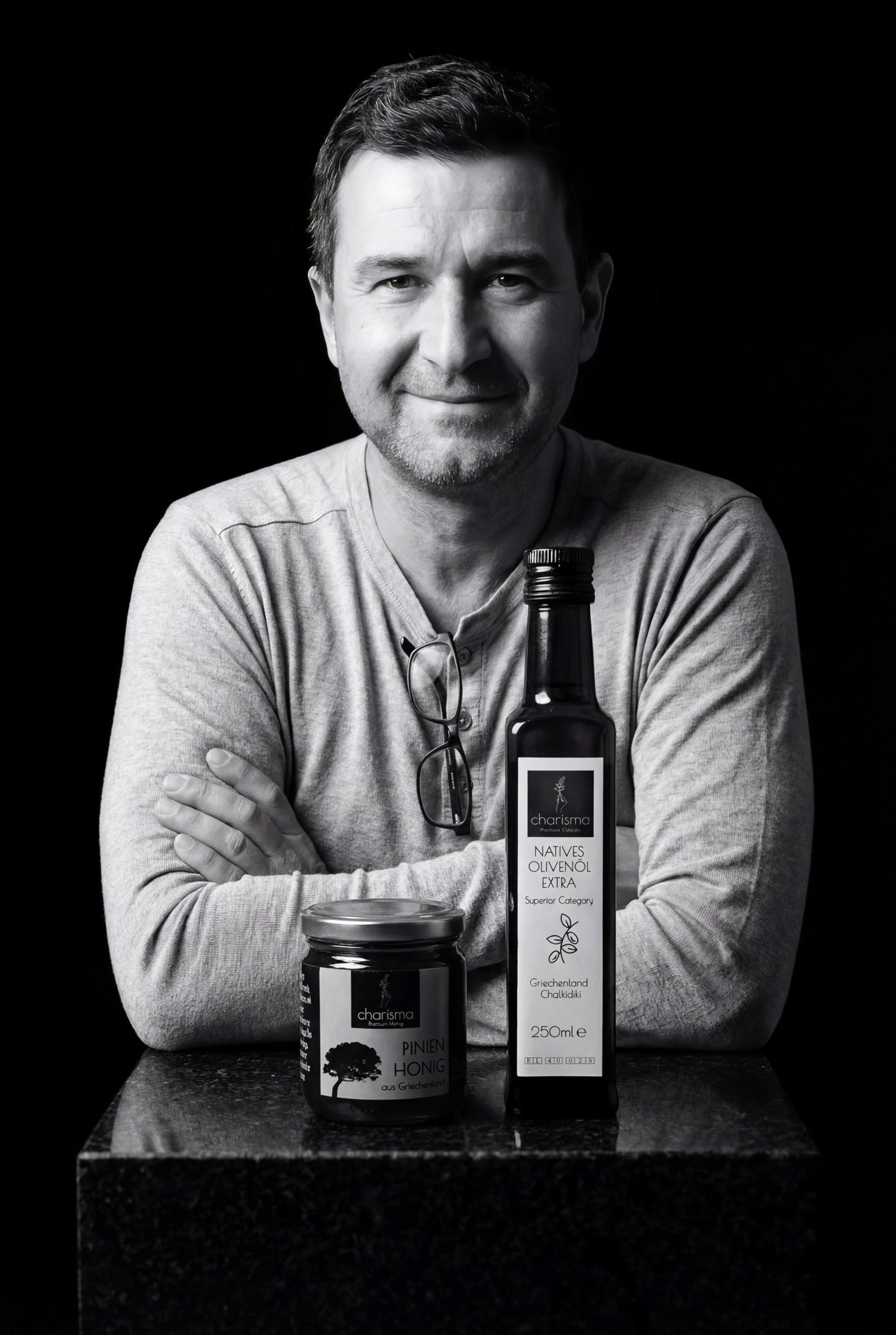 black and white bed linen