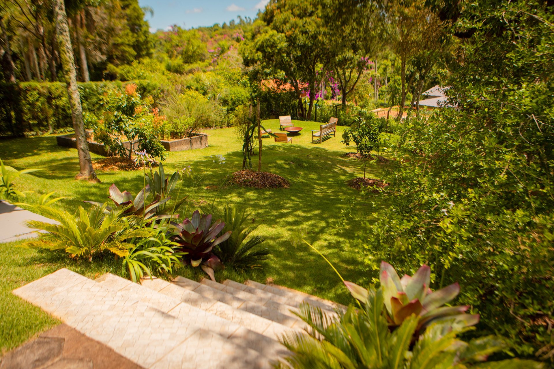 black and brown leather padded tub sofa