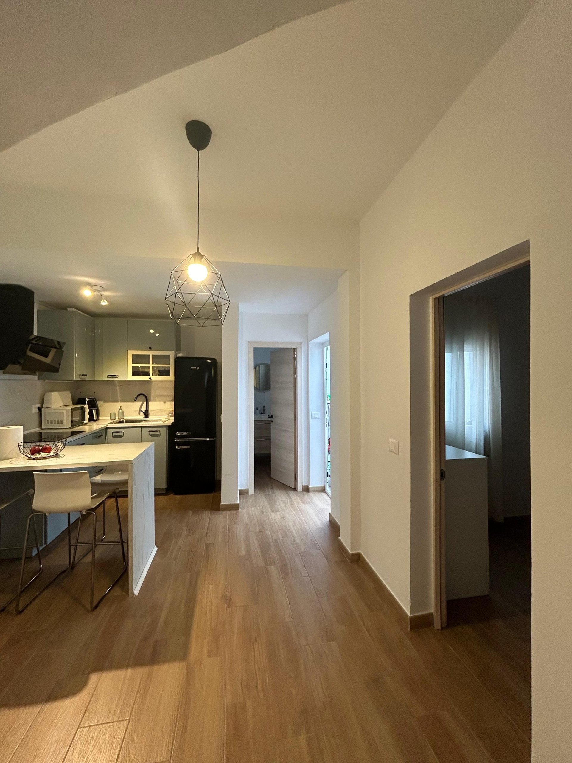 black and white bed linen