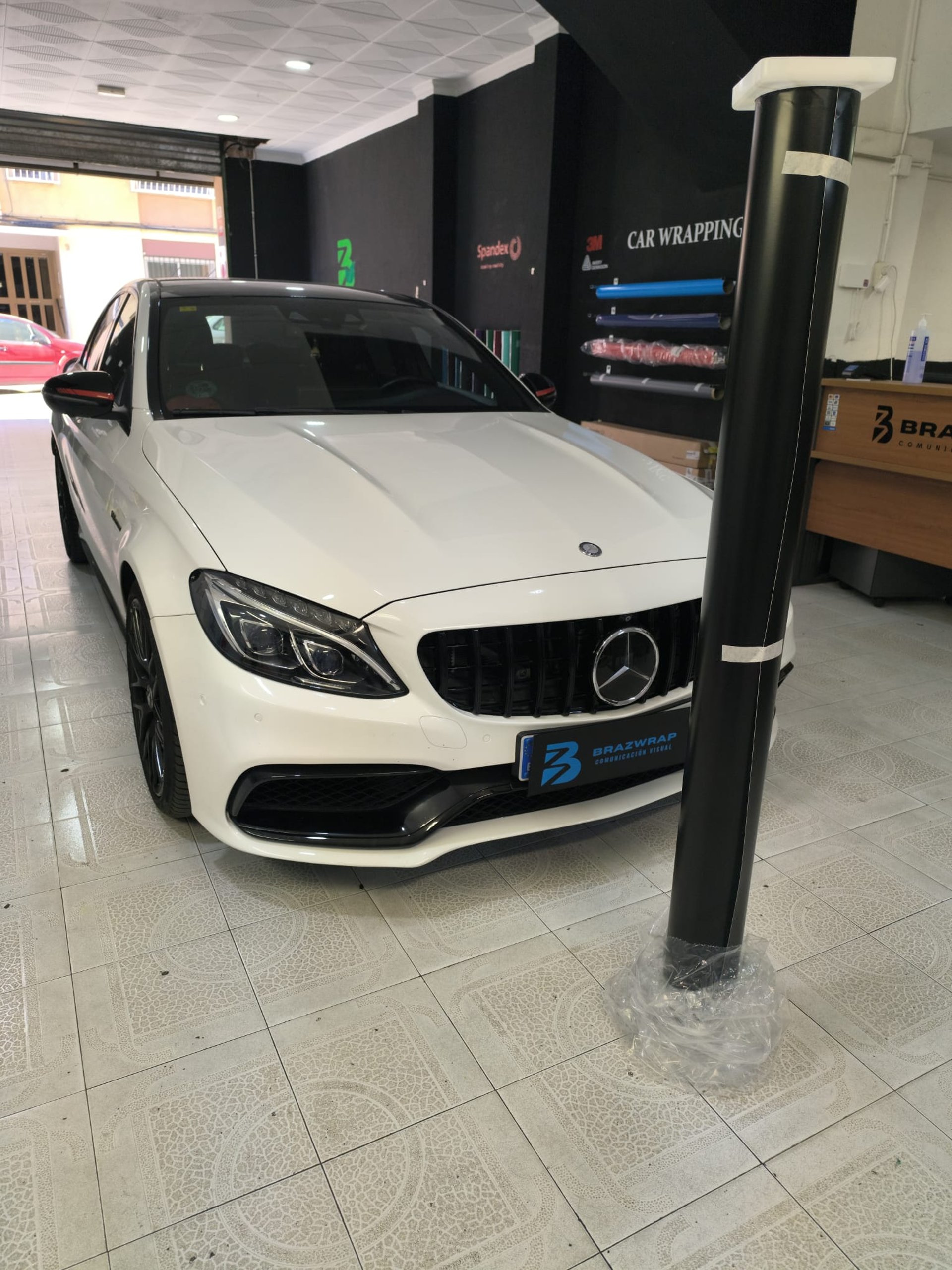 black and white bed linen