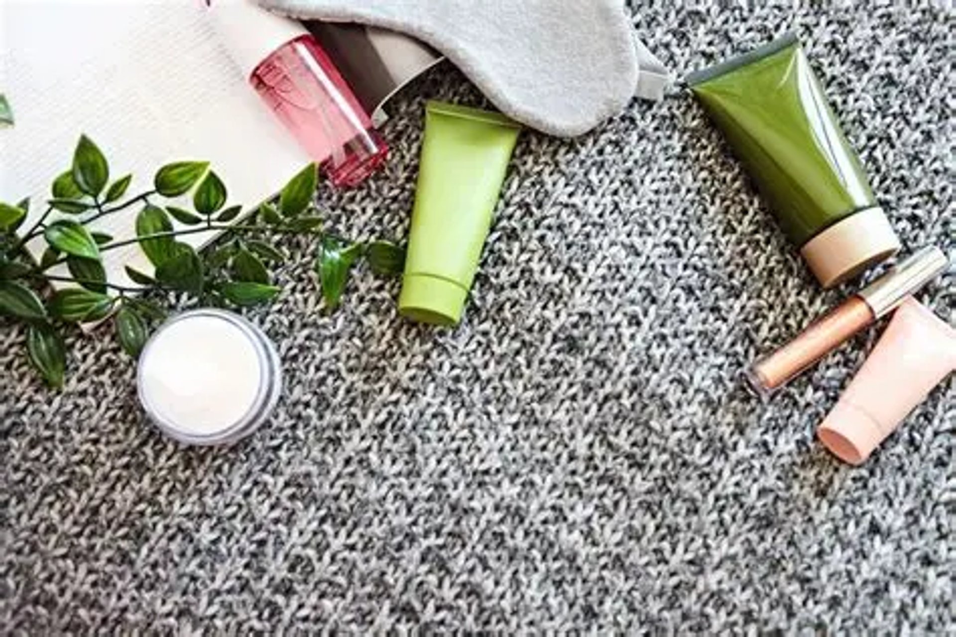 black and white bed linen