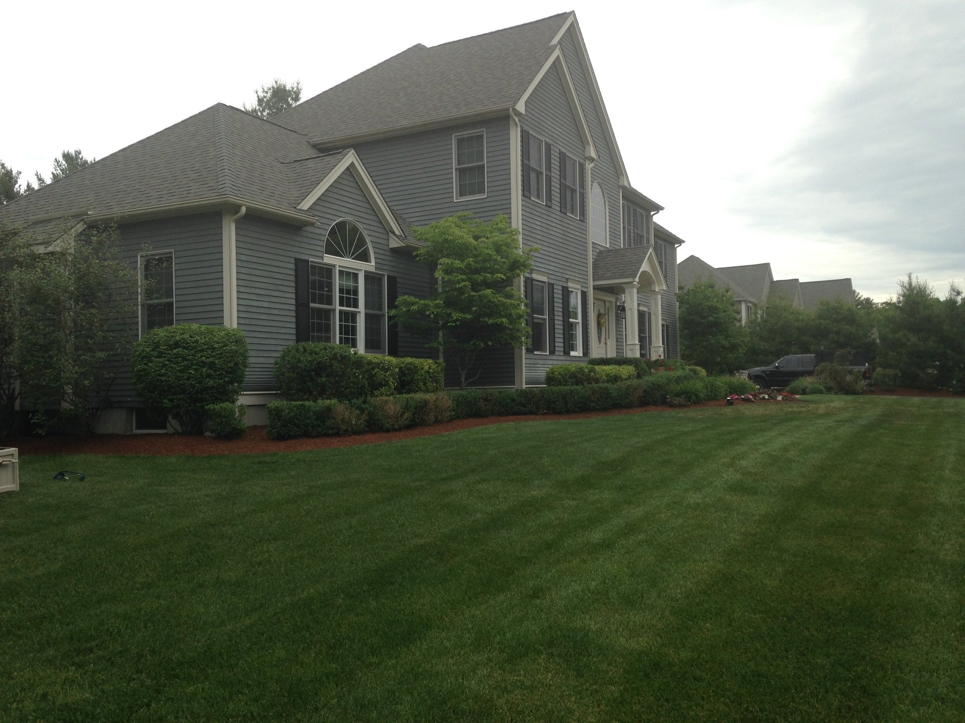 black and white bed linen