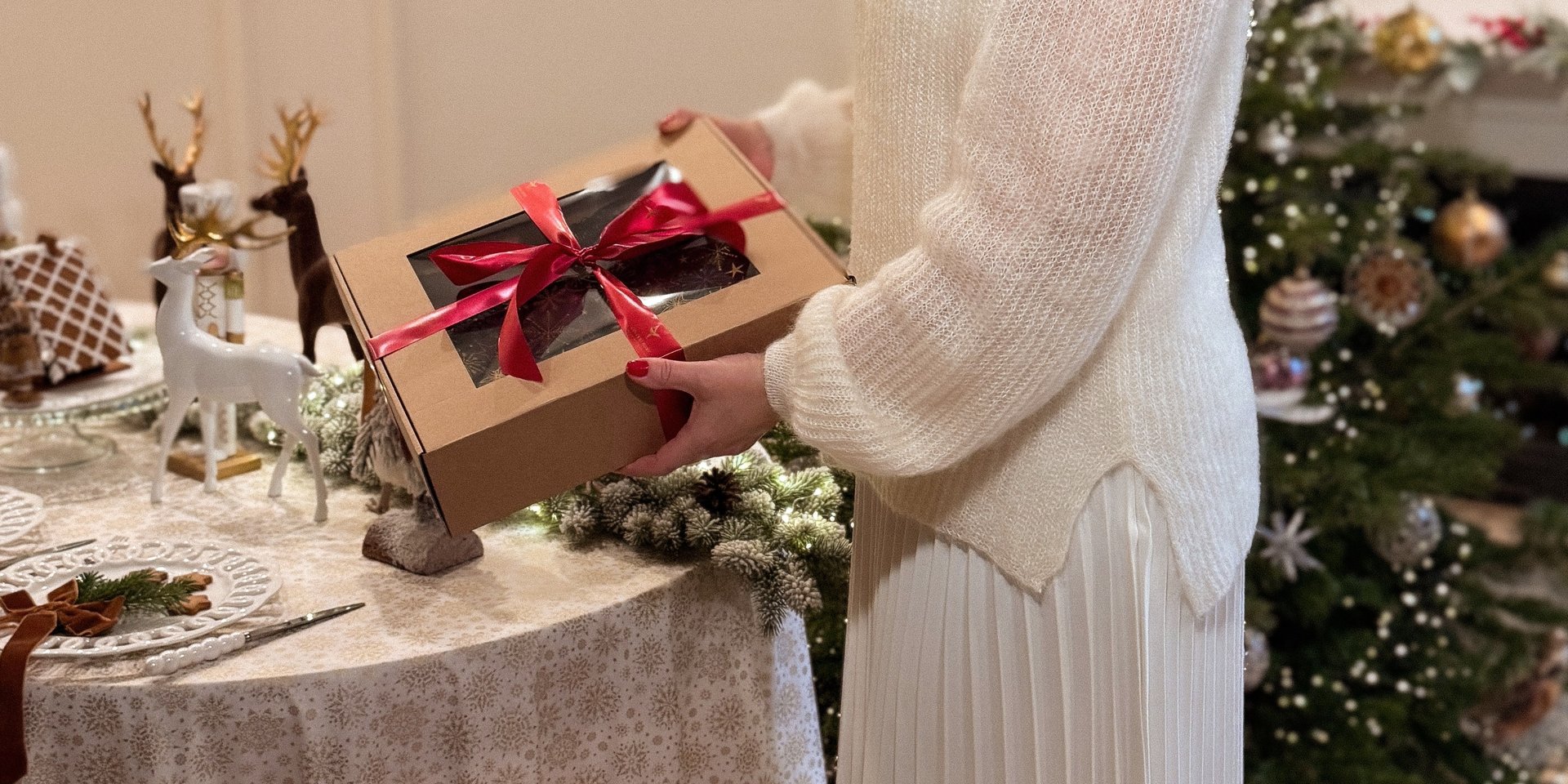 black and white bed linen