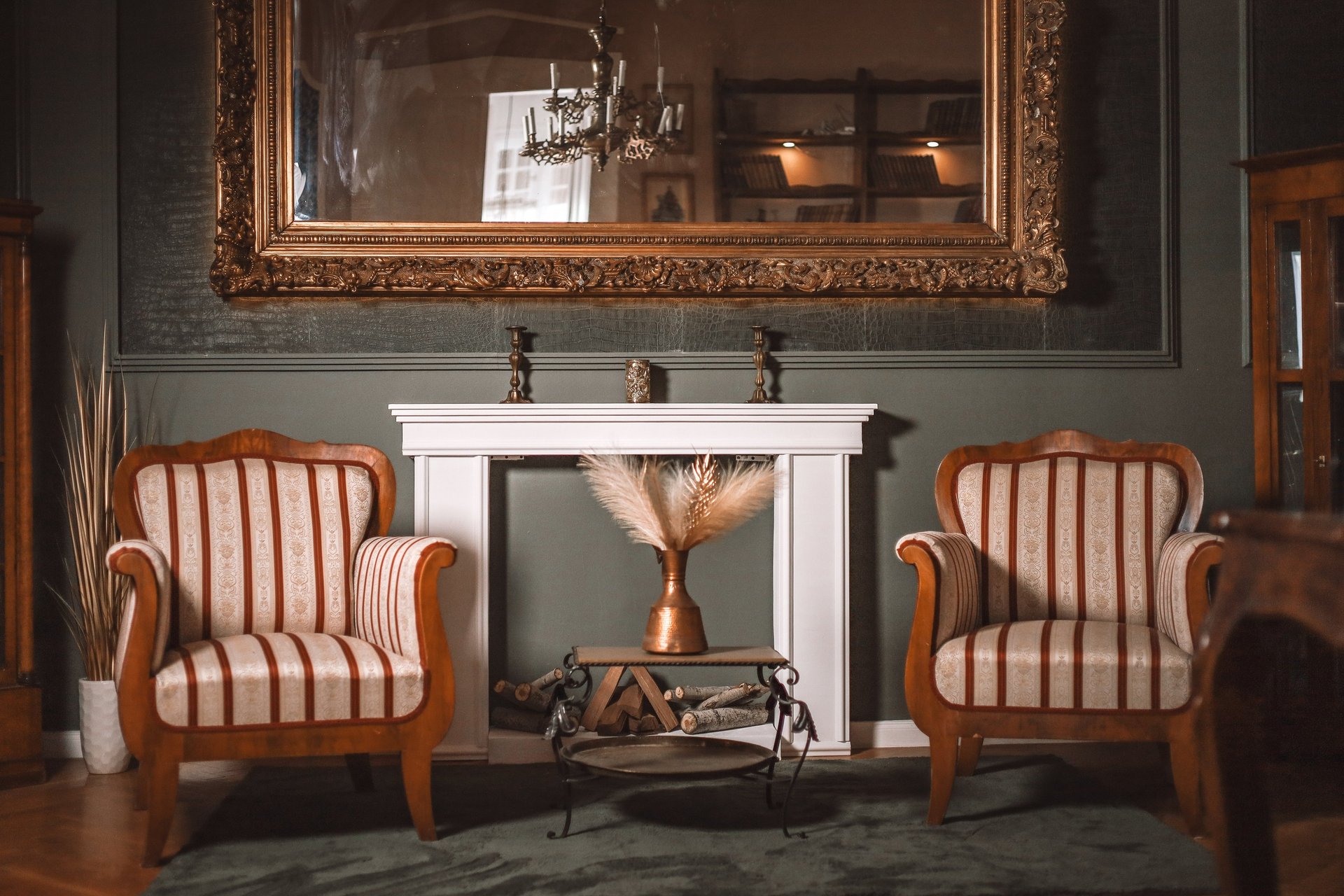 an abstract photo of a curved building with a blue sky in the background