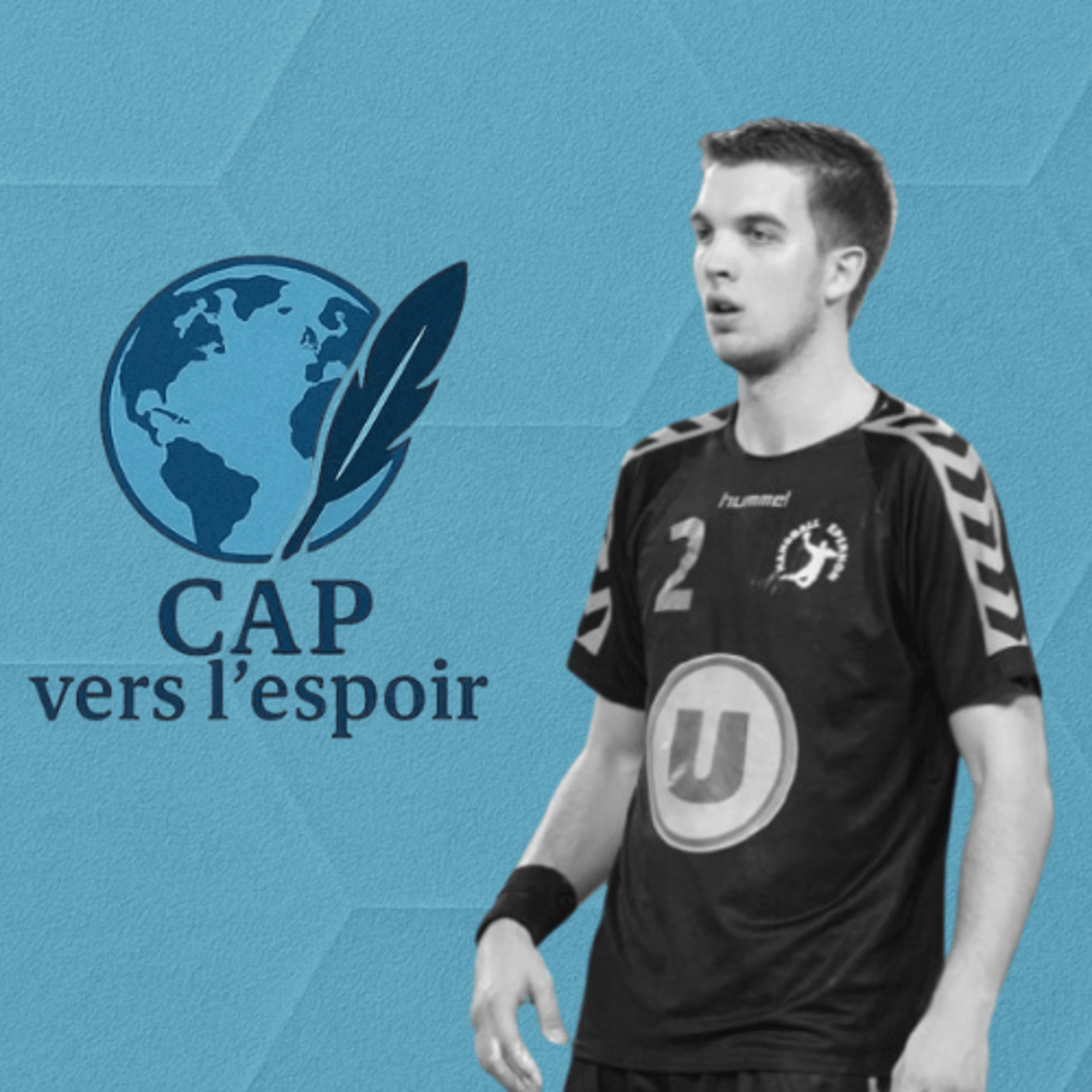 gray computer monitor