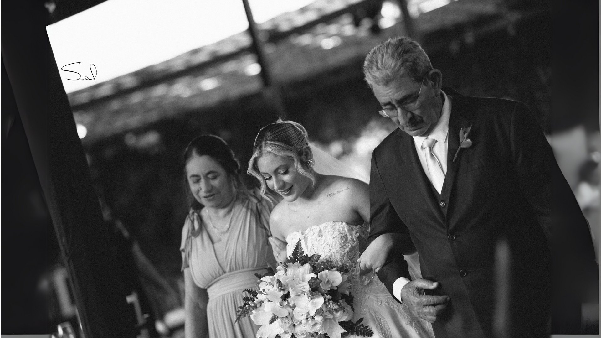 black and white bed linen