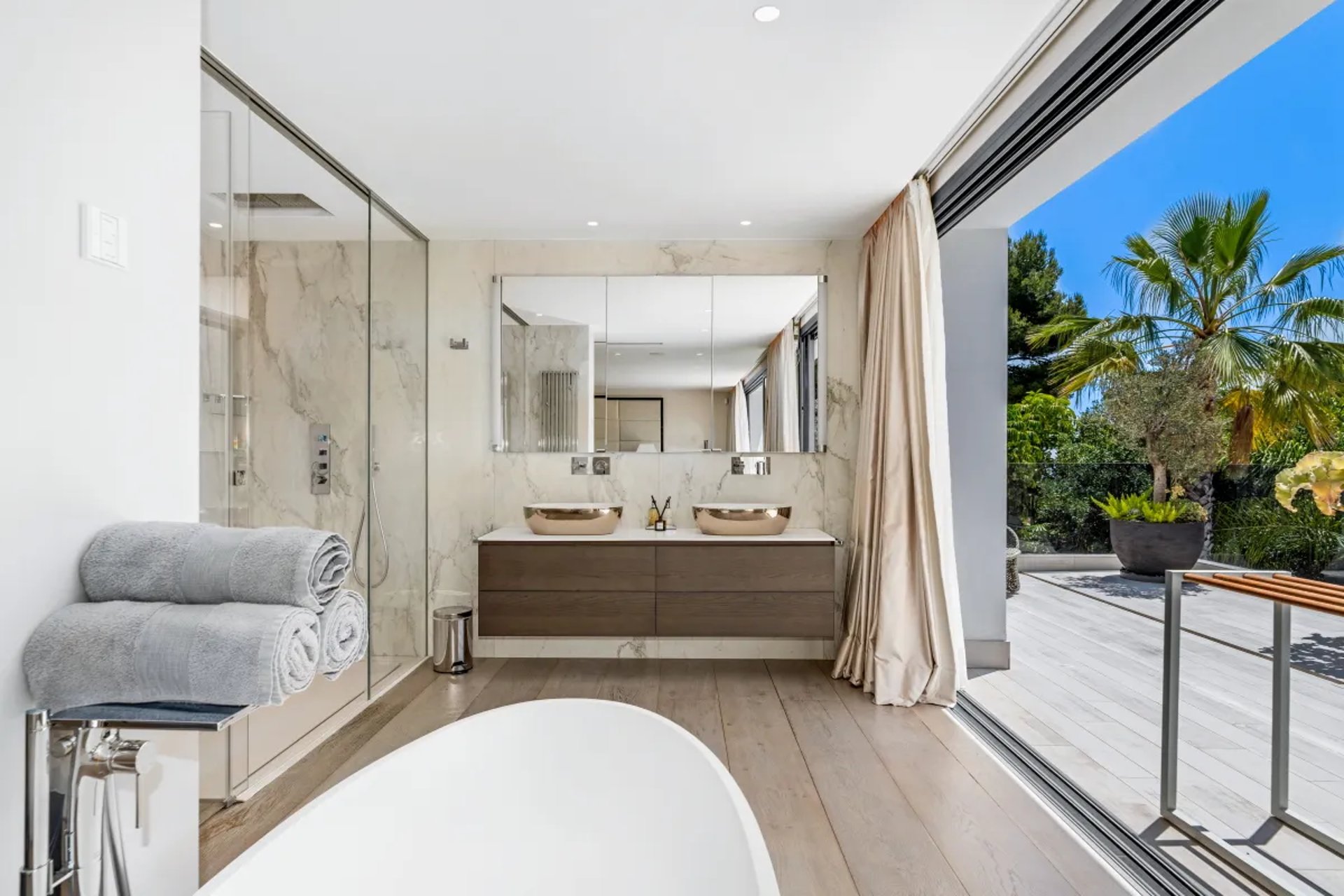 Ensuite with large vanity and terrace access at Villa Serenity