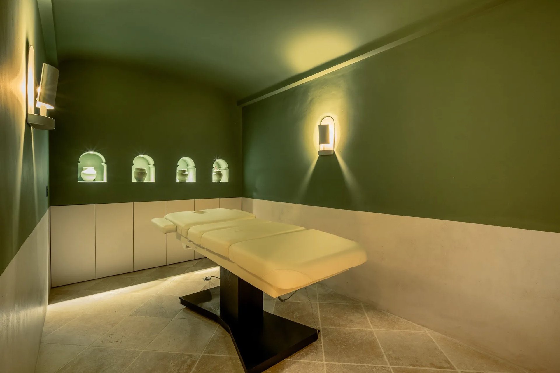 Massage room at Villa La Gratitud