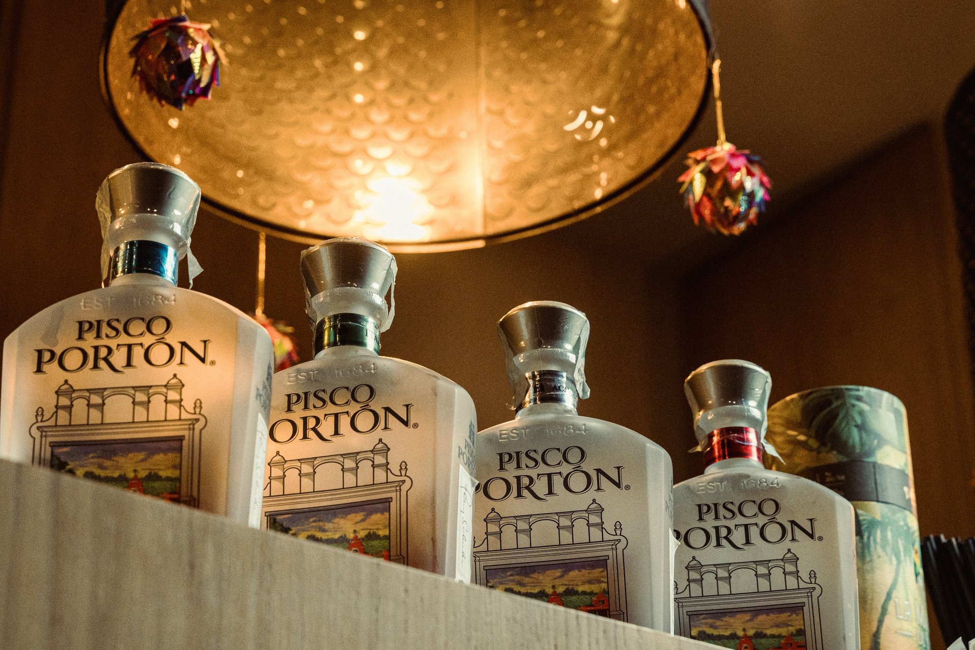 gray computer monitor