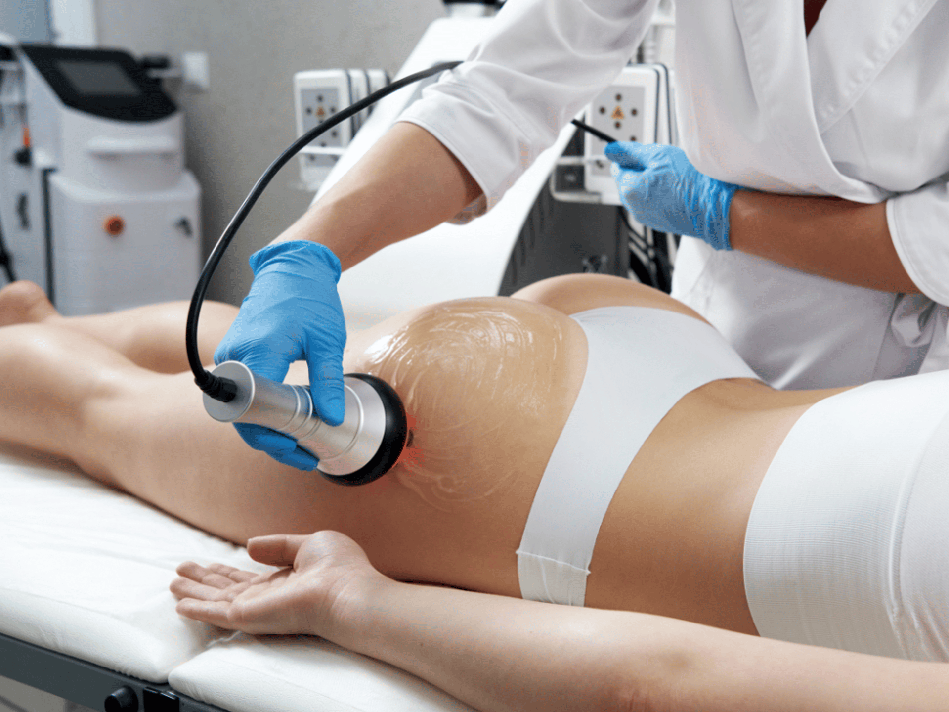 black and white bed linen