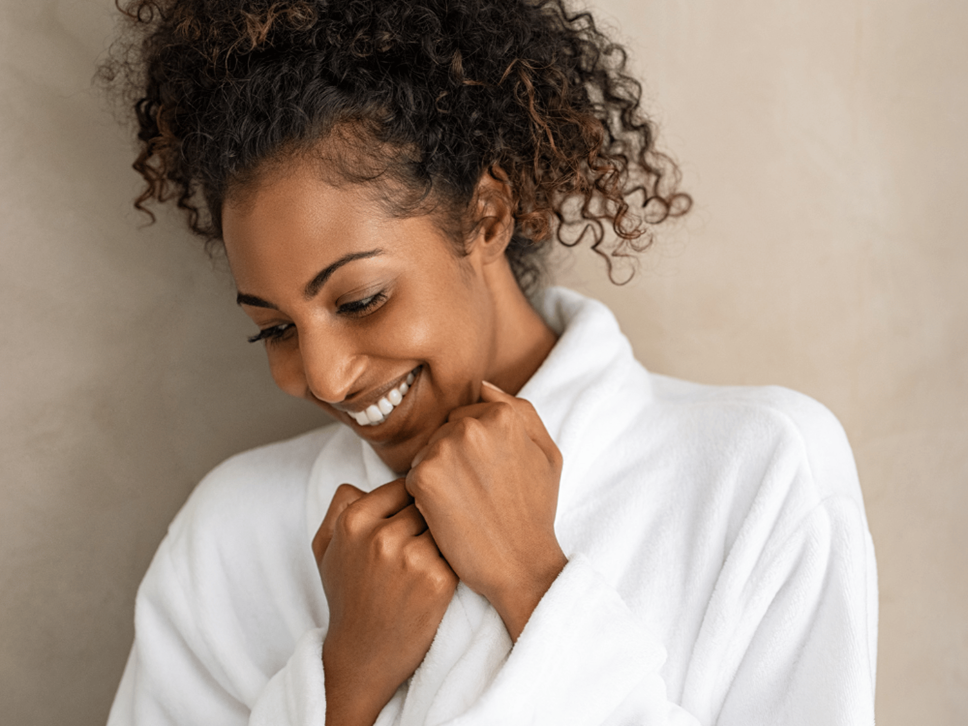 black and white bed linen