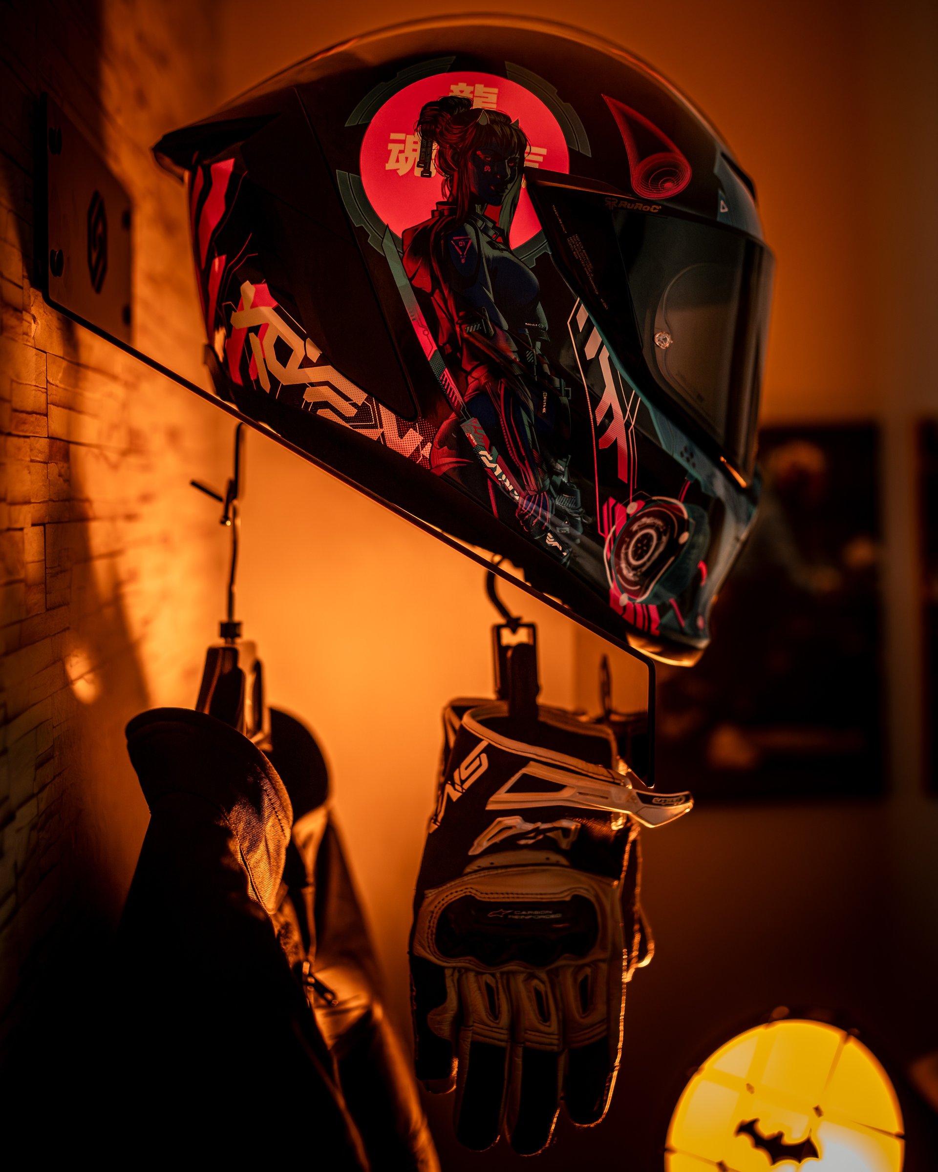 black and white bed linen