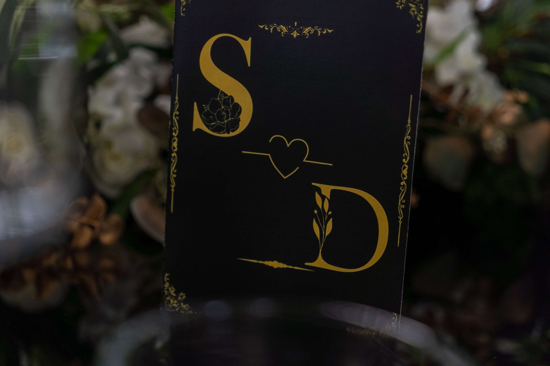 black and white bed linen